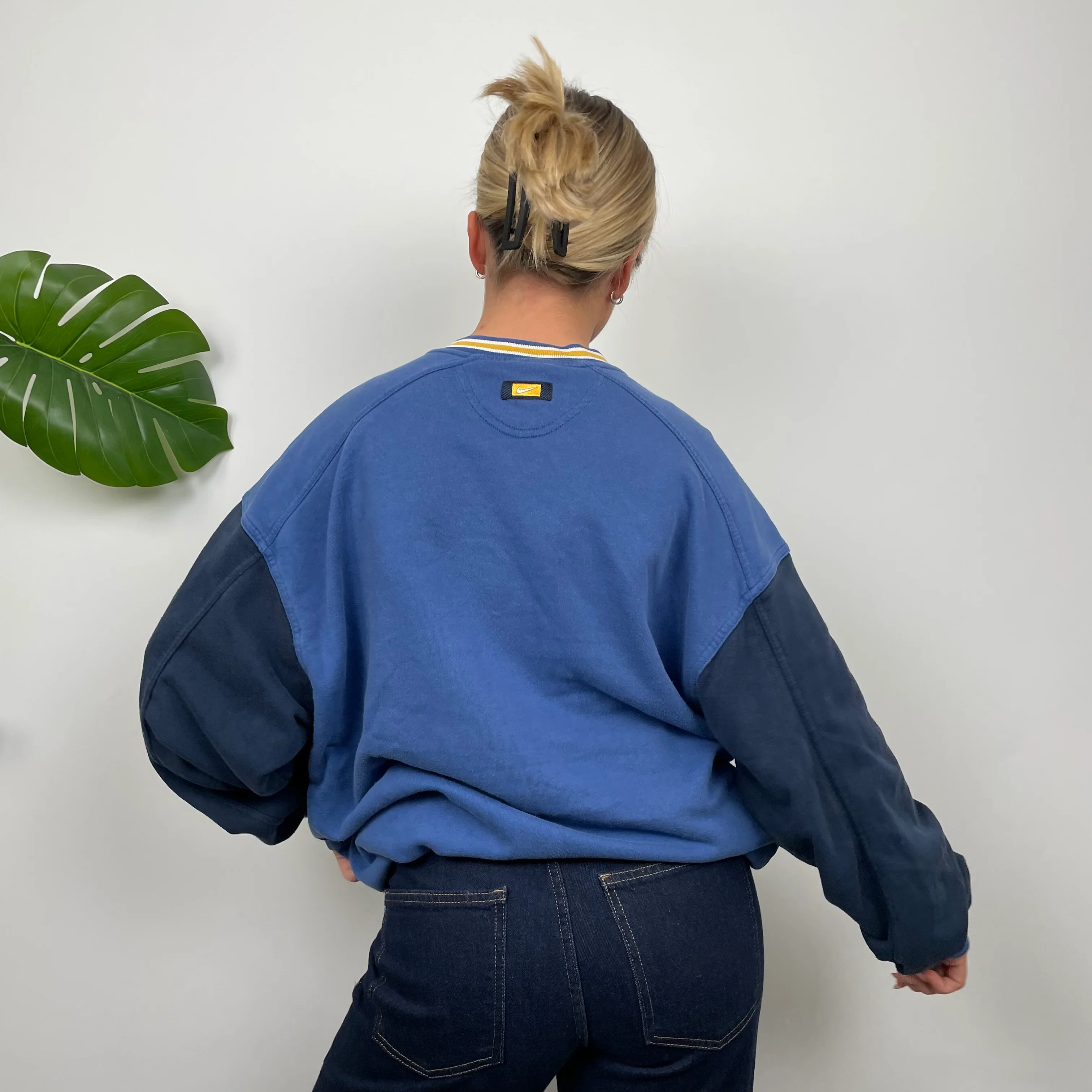 Nike Navy Embroidered Centre Swoosh Sweatshirt (L) - Image 11