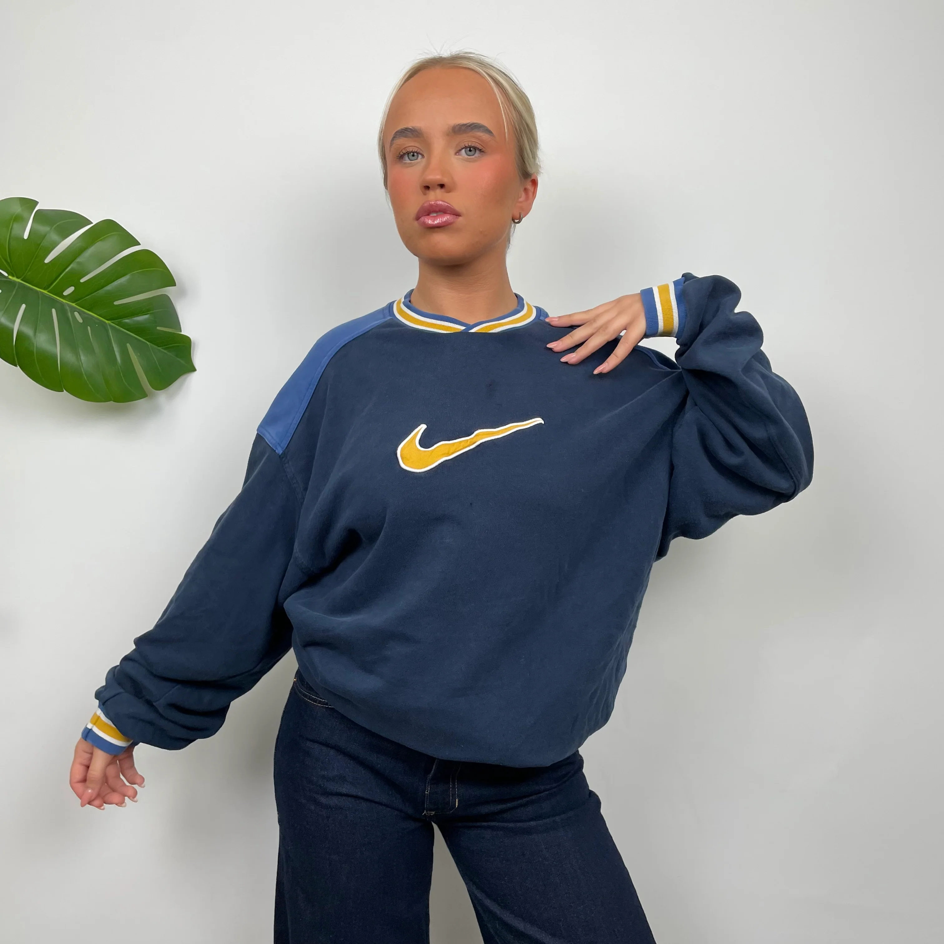Nike Navy Embroidered Centre Swoosh Sweatshirt (L) - Image 6
