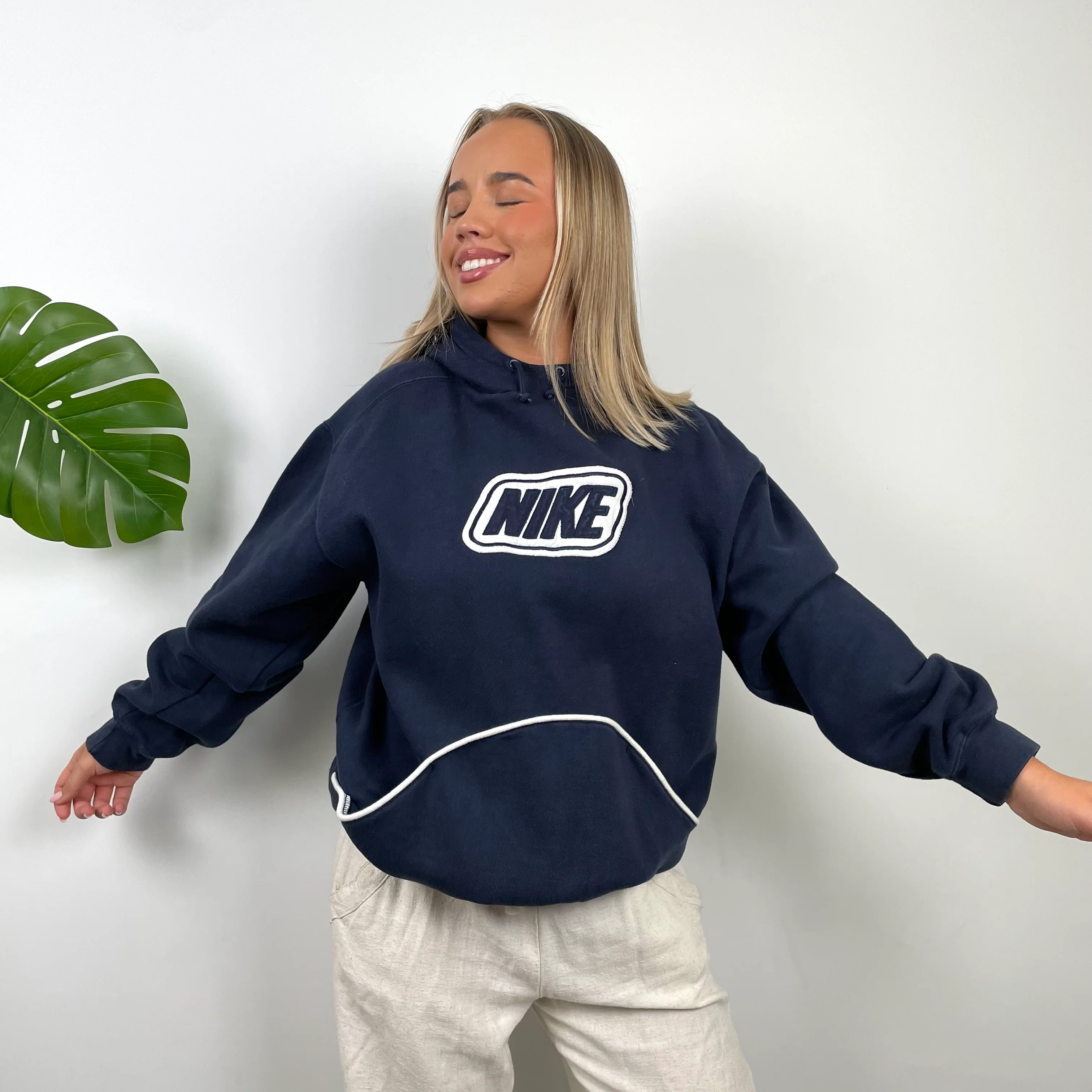 Nike Navy Embroidered Spell Out Hoodie (M) - Image 3