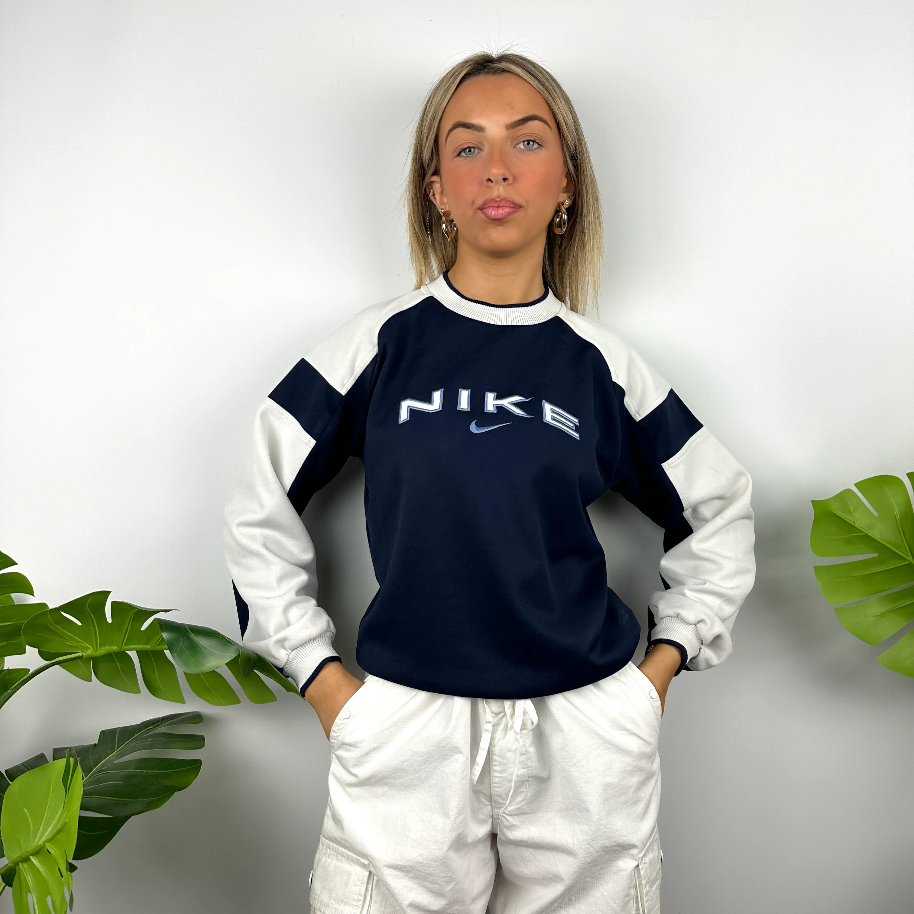 Nike Navy Embroidered Spell Out Sweatshirt (S) - Image 7