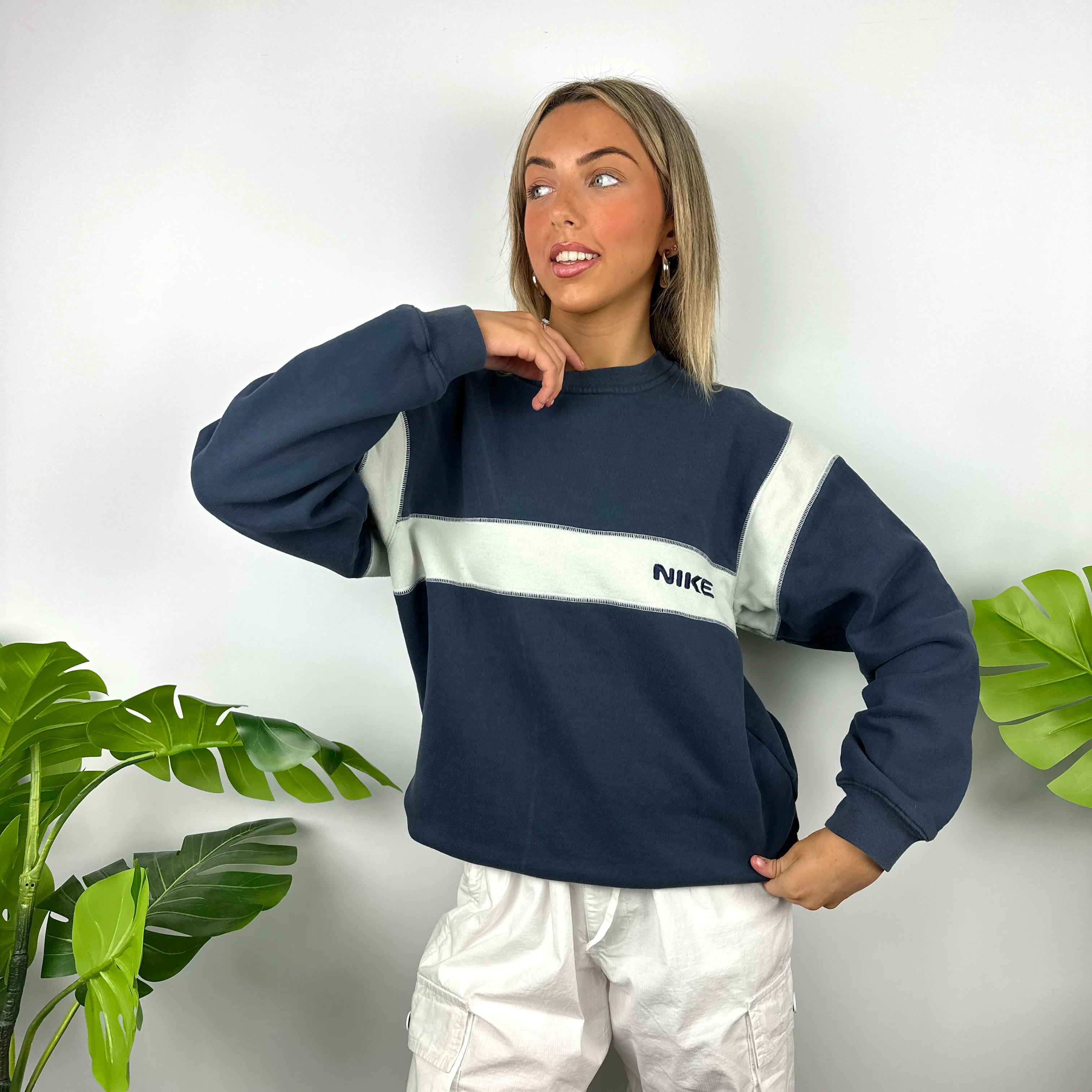 Nike Navy Embroidered Spell Out Sweatshirt (M) - Image 3