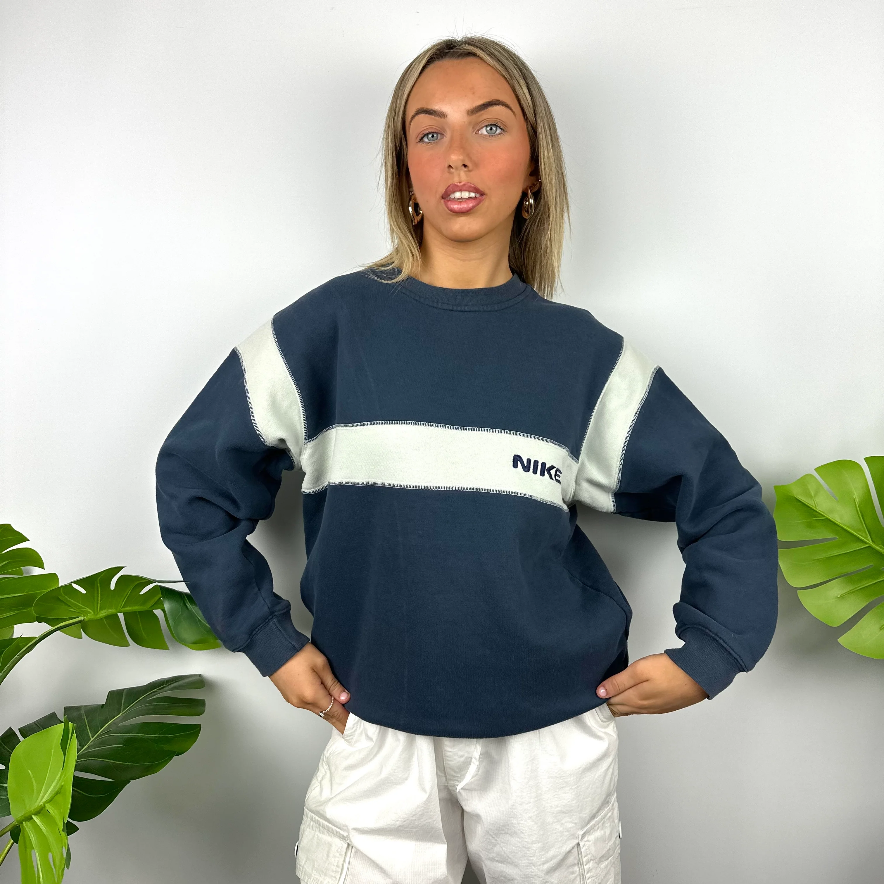 Nike Navy Embroidered Spell Out Sweatshirt (M) - Image 5