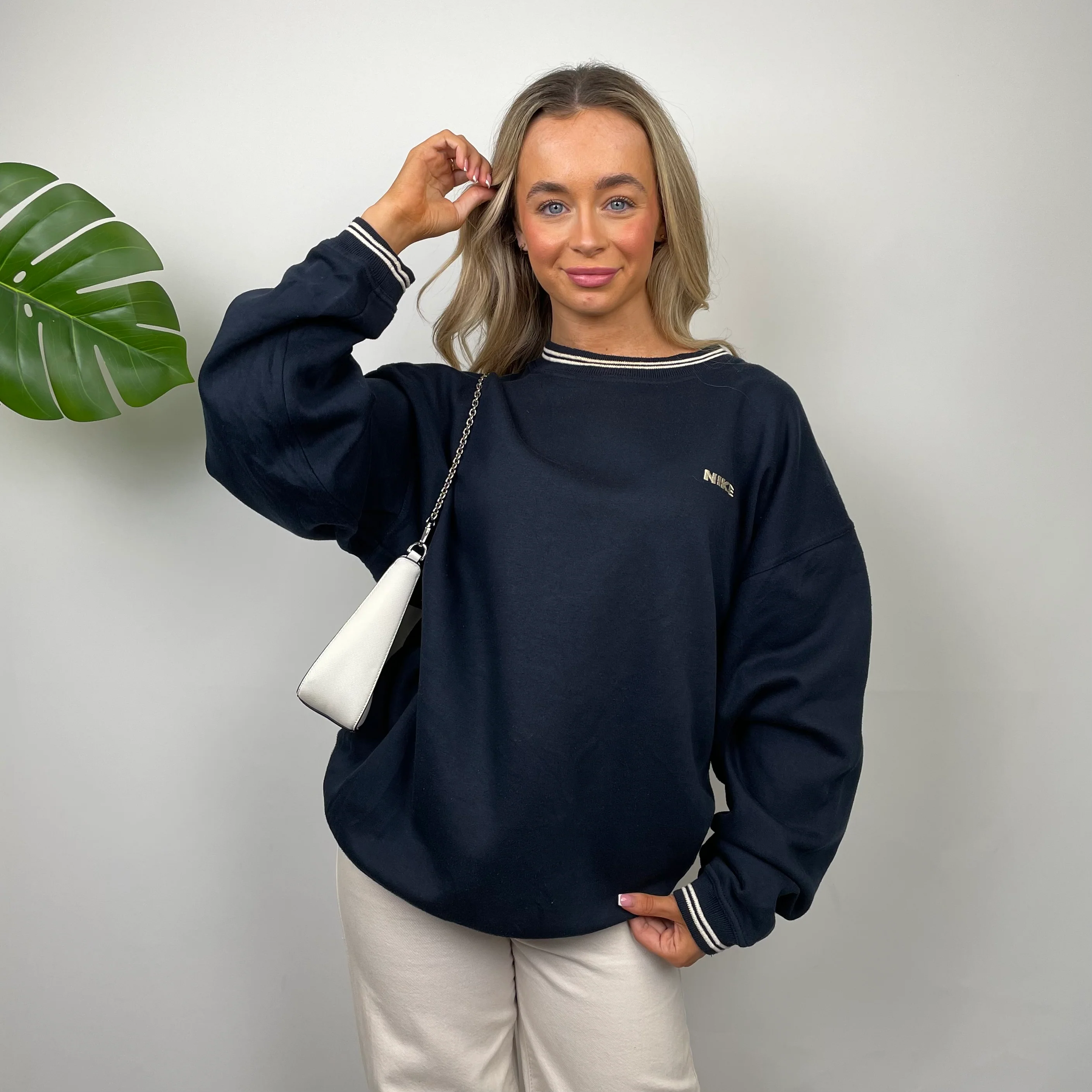 Nike Navy Embroidered Spell Out Sweatshirt (M) - Image 3