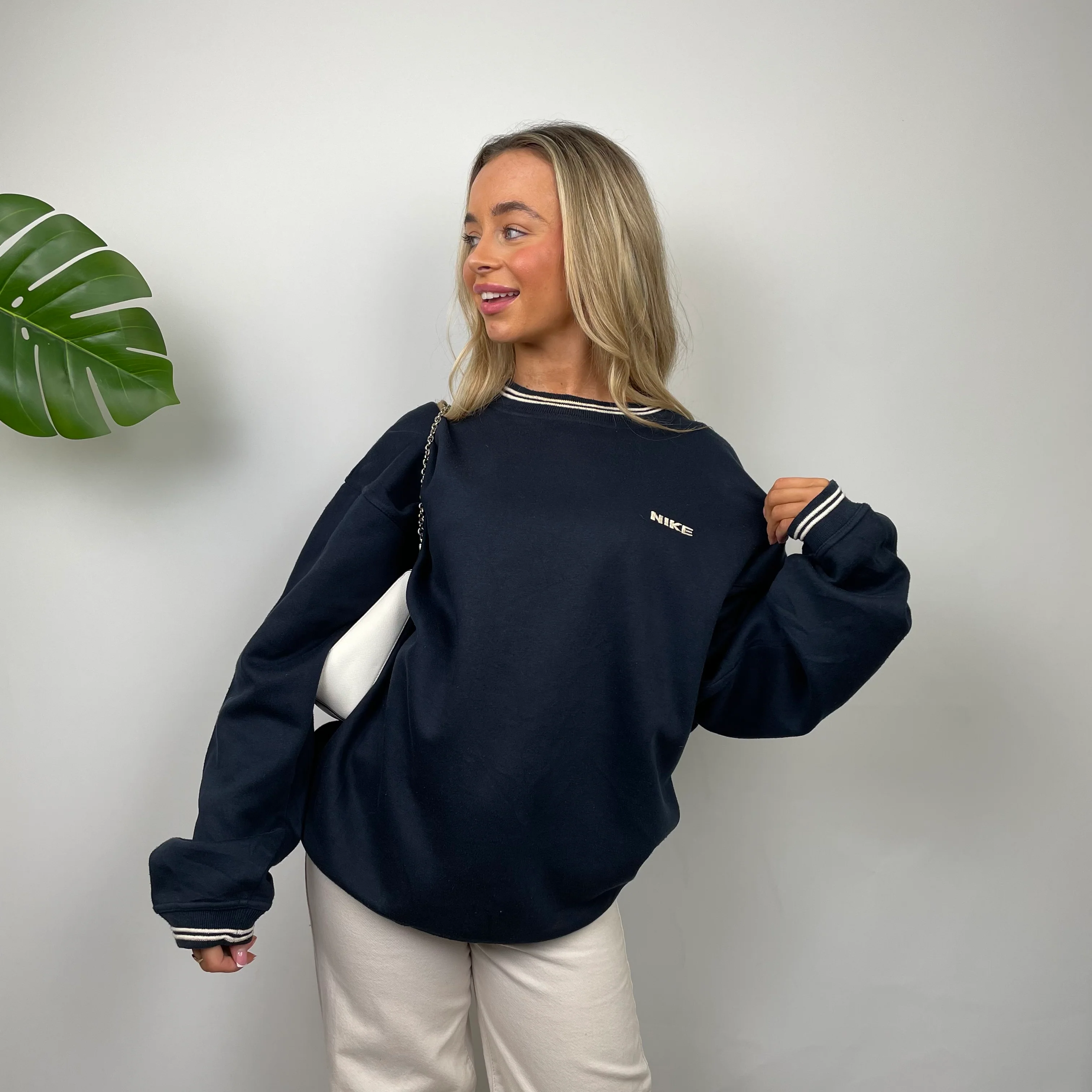 Nike Navy Embroidered Spell Out Sweatshirt (M) - Image 5