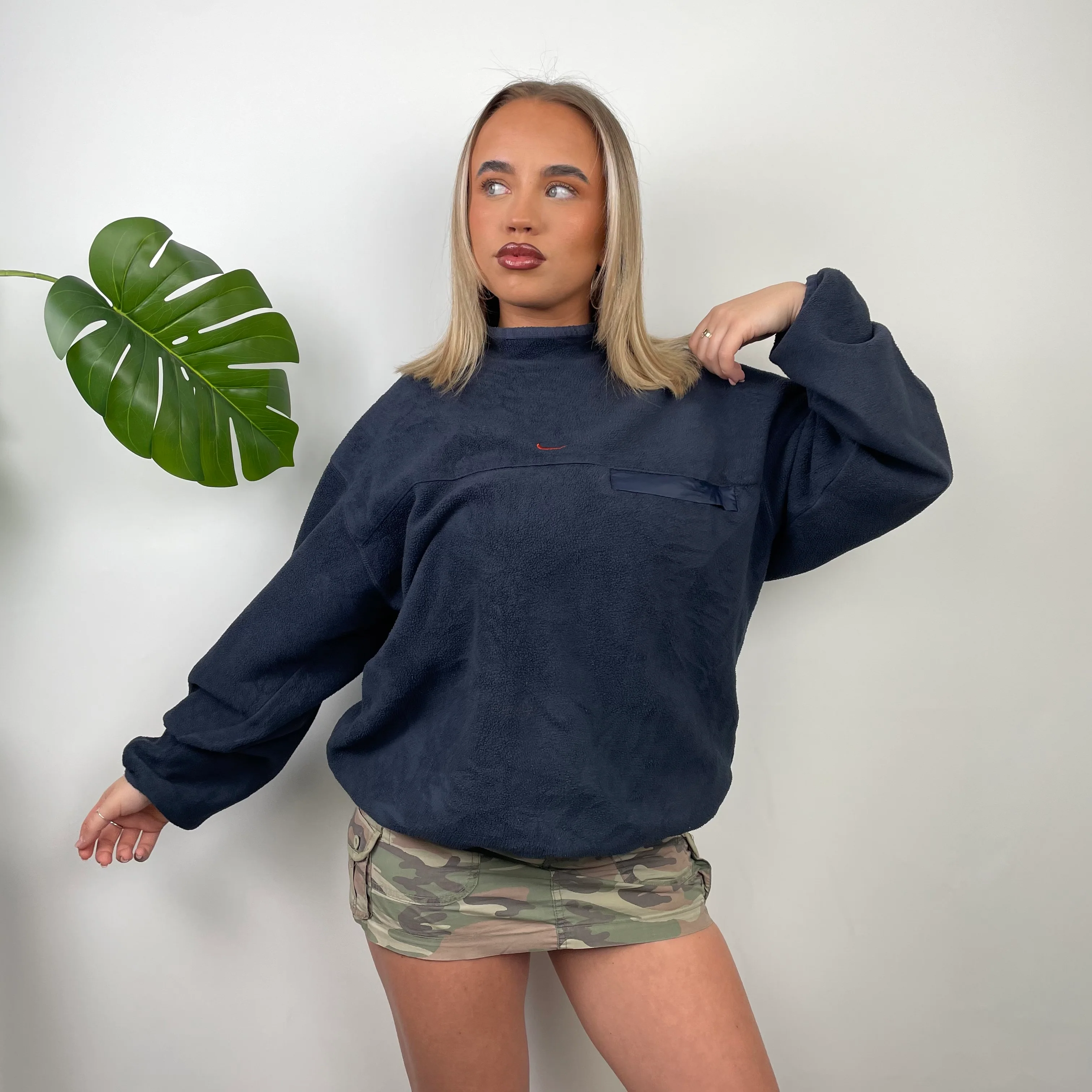 Nike Navy Embroidered Spell Out Teddy Bear Sweatshirt (M) - Image 3