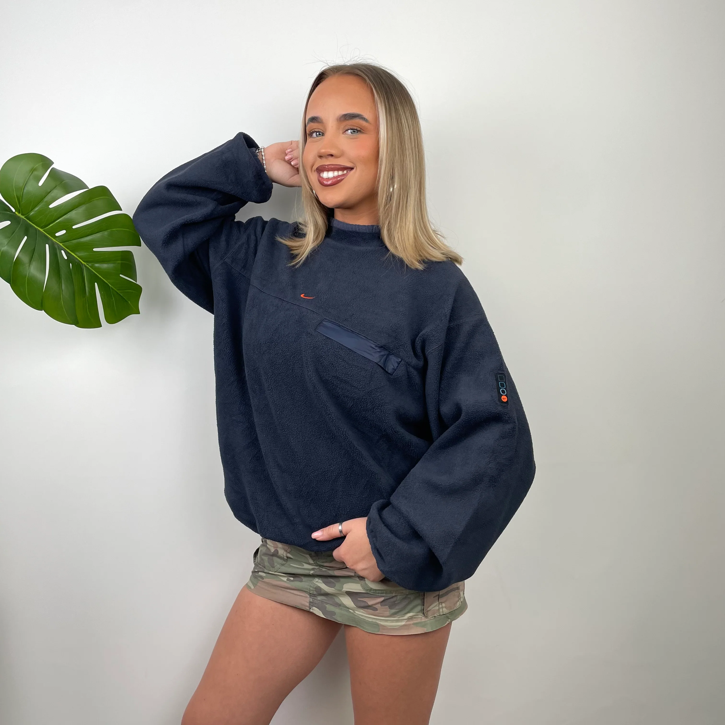 Nike Navy Embroidered Spell Out Teddy Bear Sweatshirt (M) - Image 4