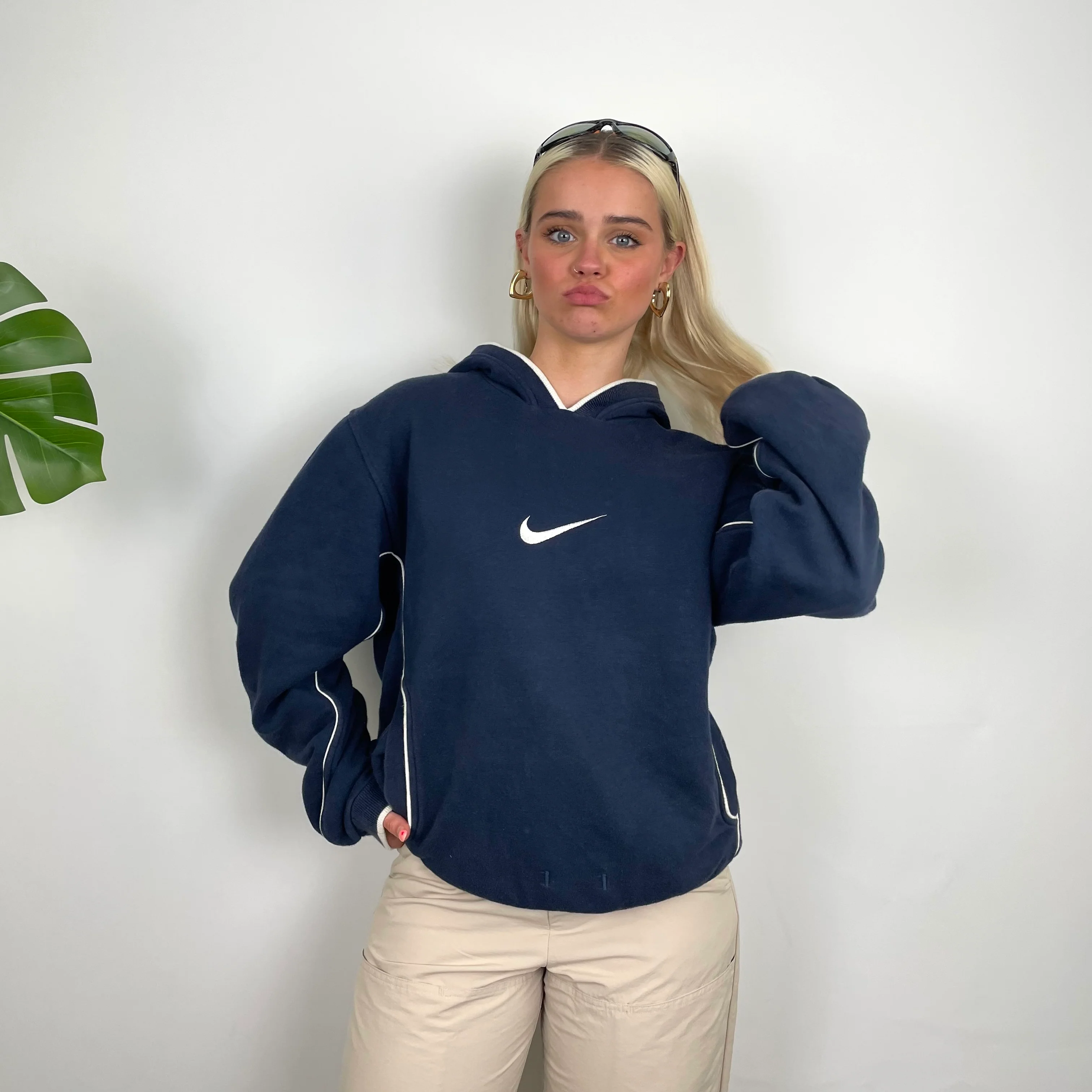 Nike Navy Embroidered Swoosh Hoodie (M) - Image 2