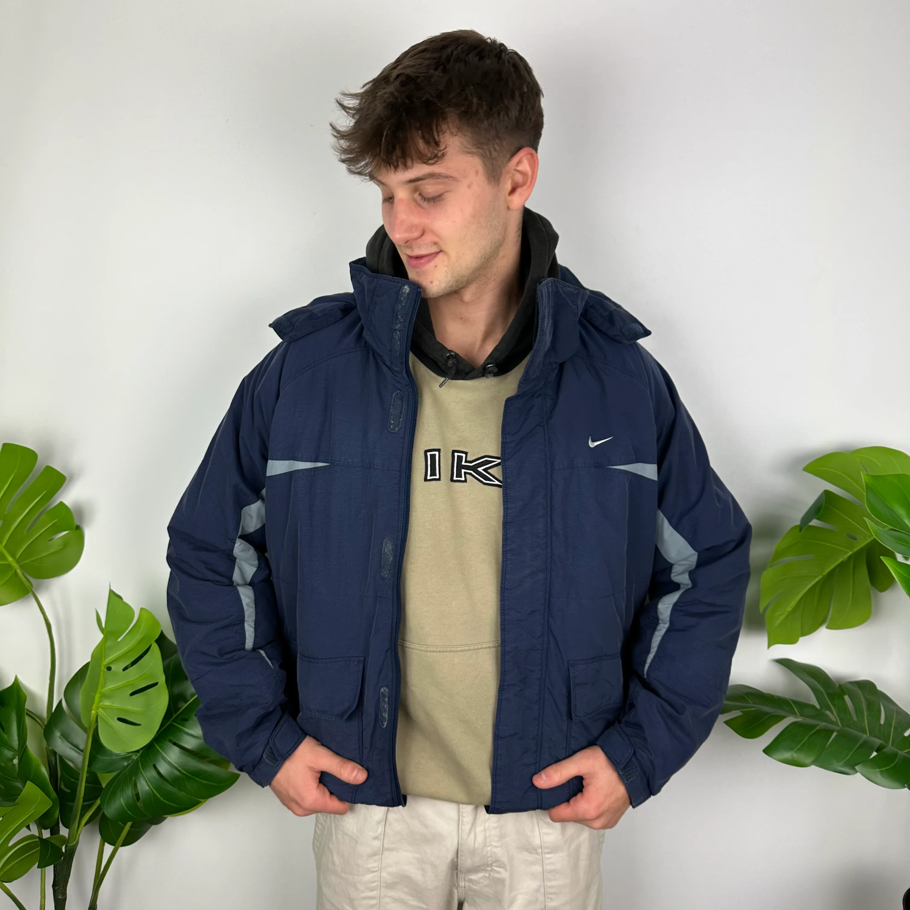 Nike Navy Embroidered Swoosh Padded Jacket (M) - Image 3