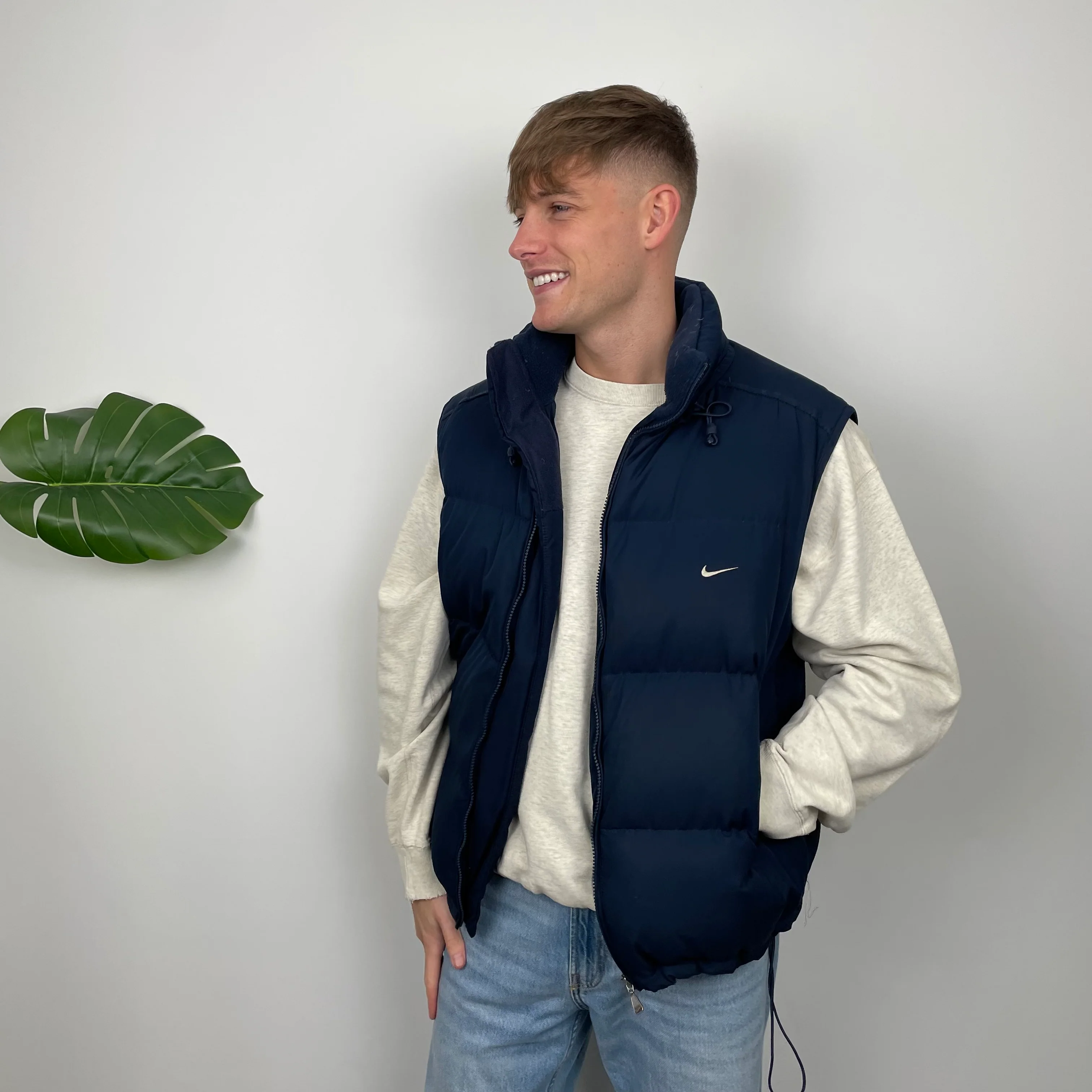 Nike Navy Embroidered Swoosh Puffer Gilet (XL) - Image 11