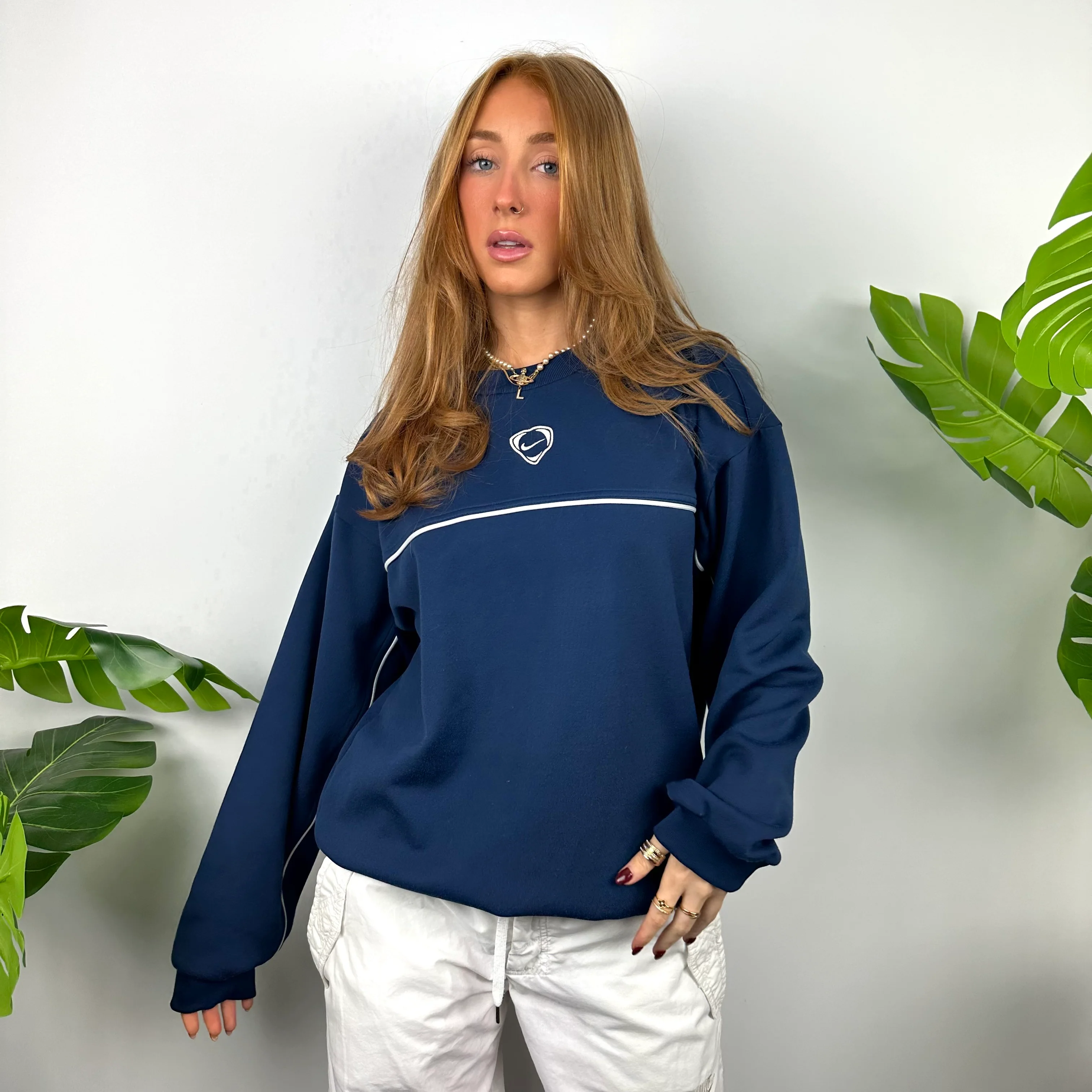 Nike Navy Embroidered Swoosh Sweatshirt (M) - Image 7
