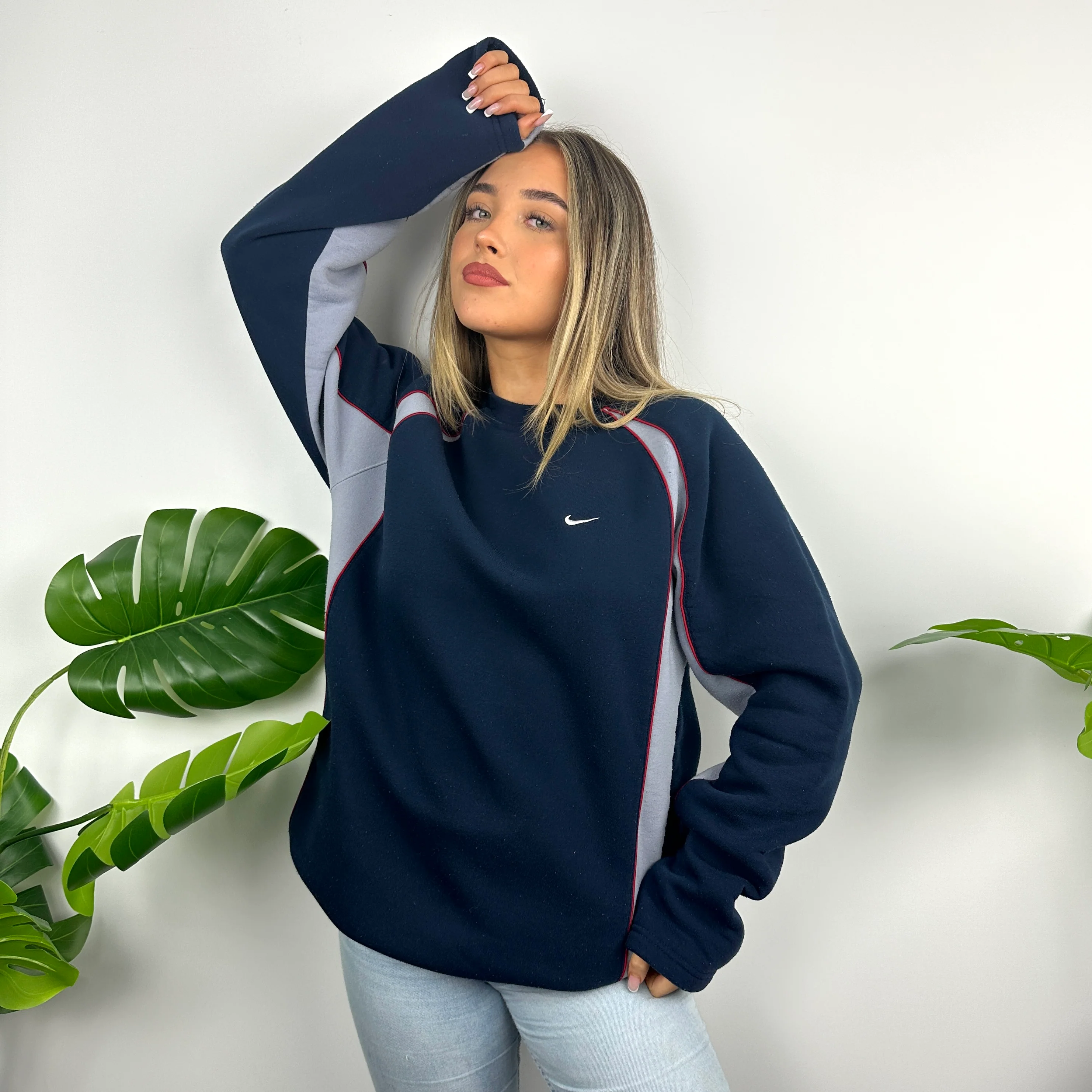 Nike Navy Embroidered Swoosh Sweatshirt (M) - Image 8