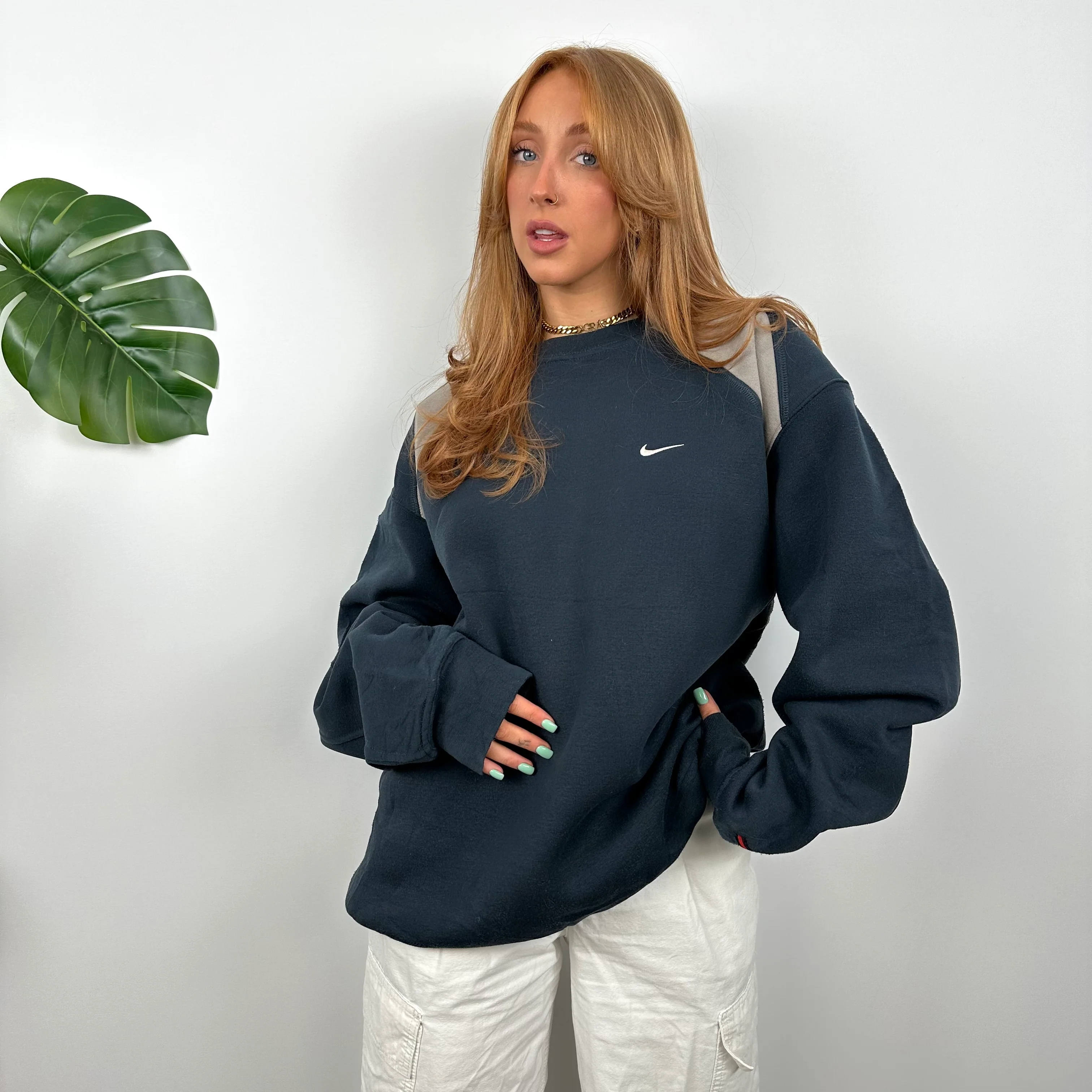 Nike Navy Embroidered Swoosh Sweatshirt (L) - Image 3