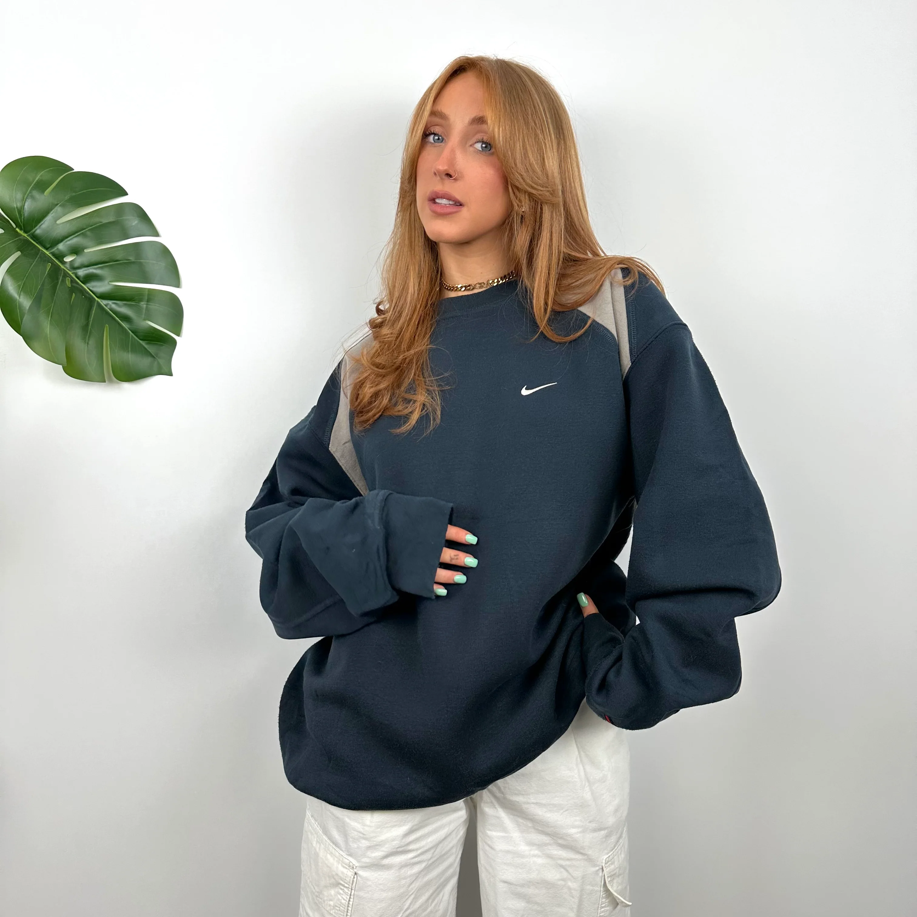Nike Navy Embroidered Swoosh Sweatshirt (L) - Image 5