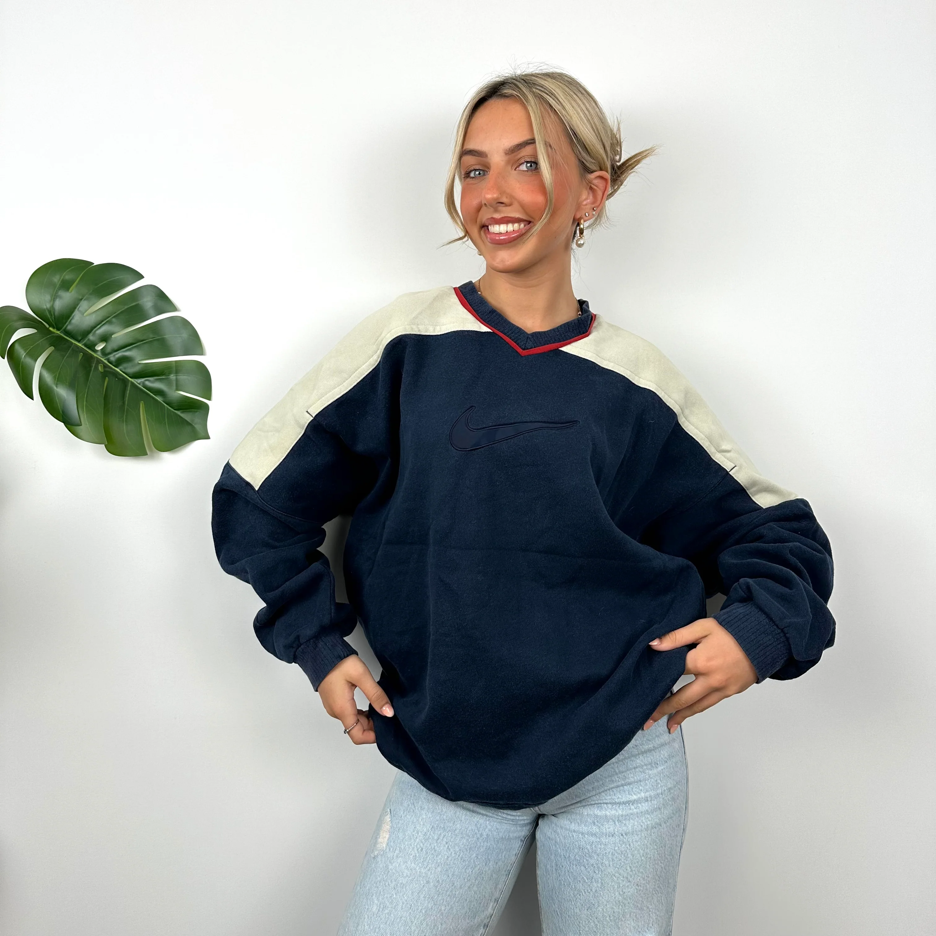 Nike Navy Embroidered Swoosh Sweatshirt (L) - Image 5