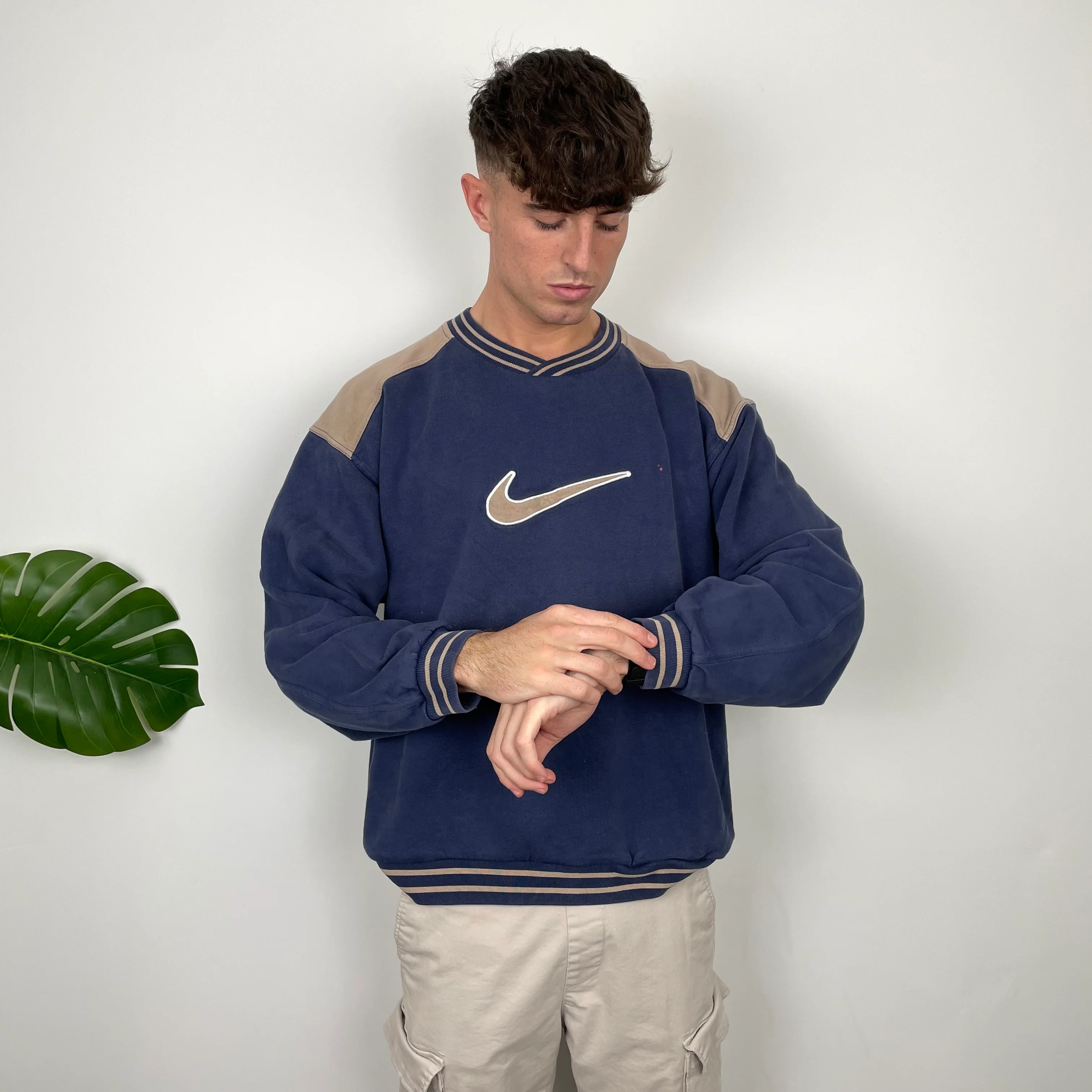 Nike Navy Embroidered Swoosh Sweatshirt (L) - Image 3