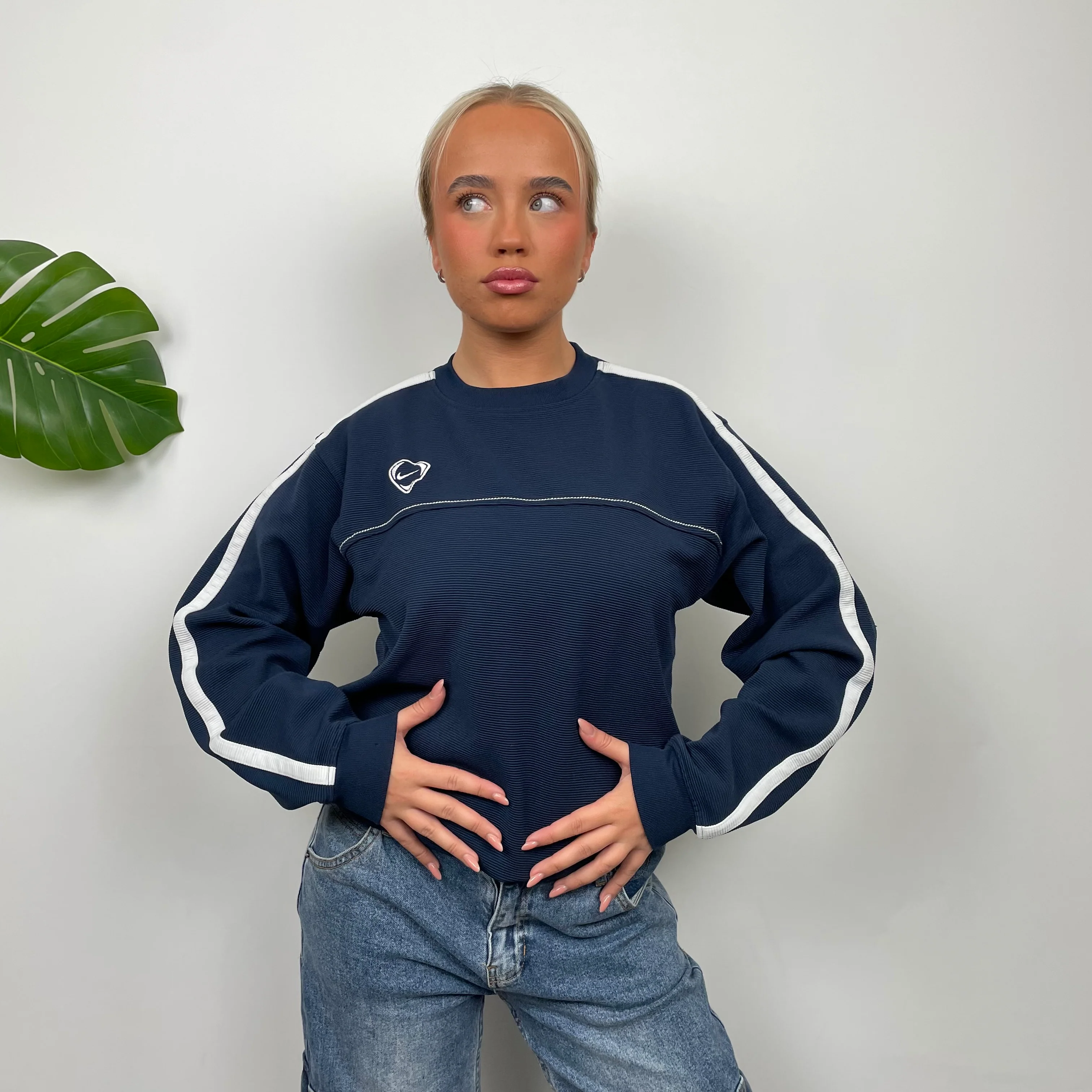 Nike Navy Embroidered Swoosh Sweatshirt (XS) - Image 3