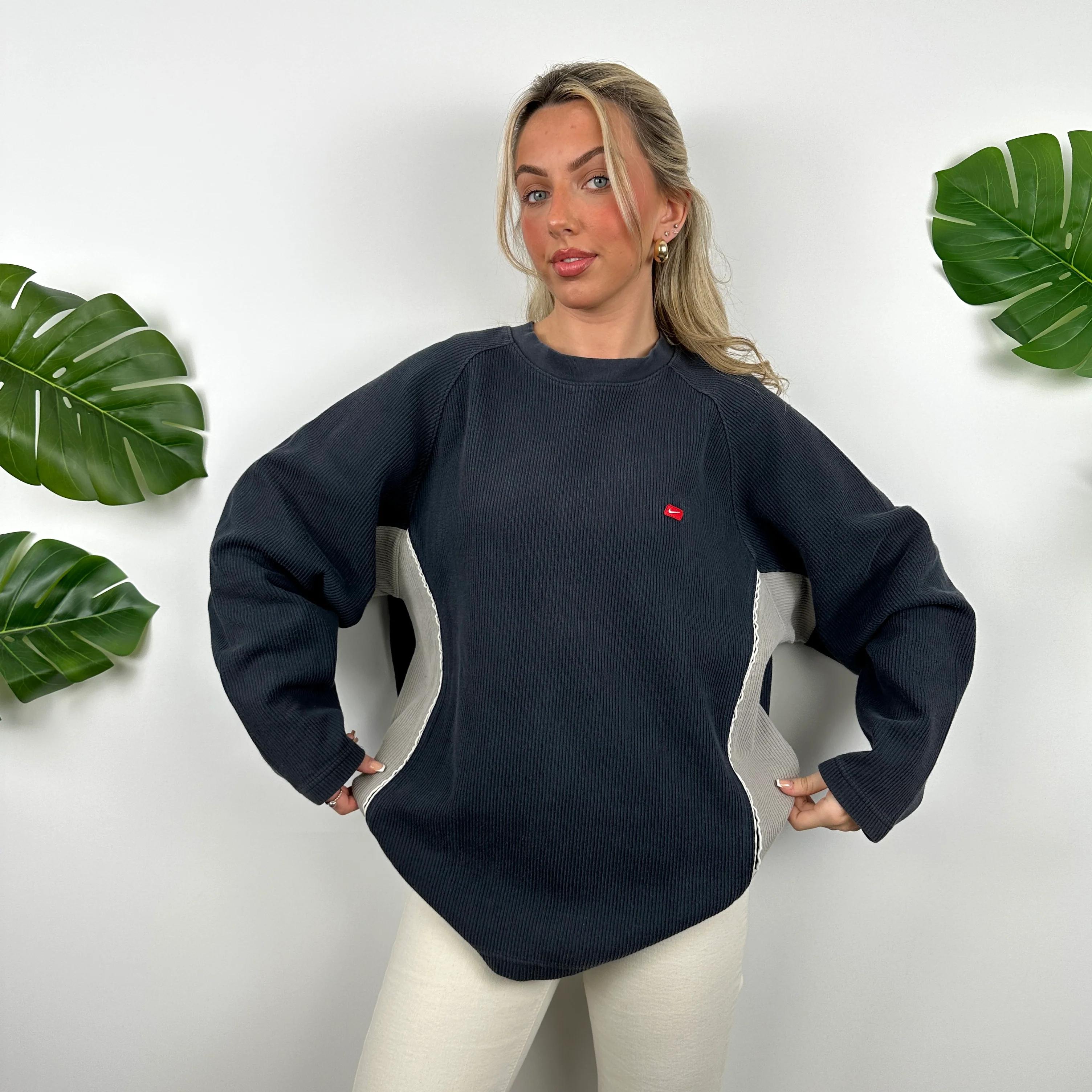 Nike Navy Embroidered Swoosh Sweatshirt (L) - Image 2