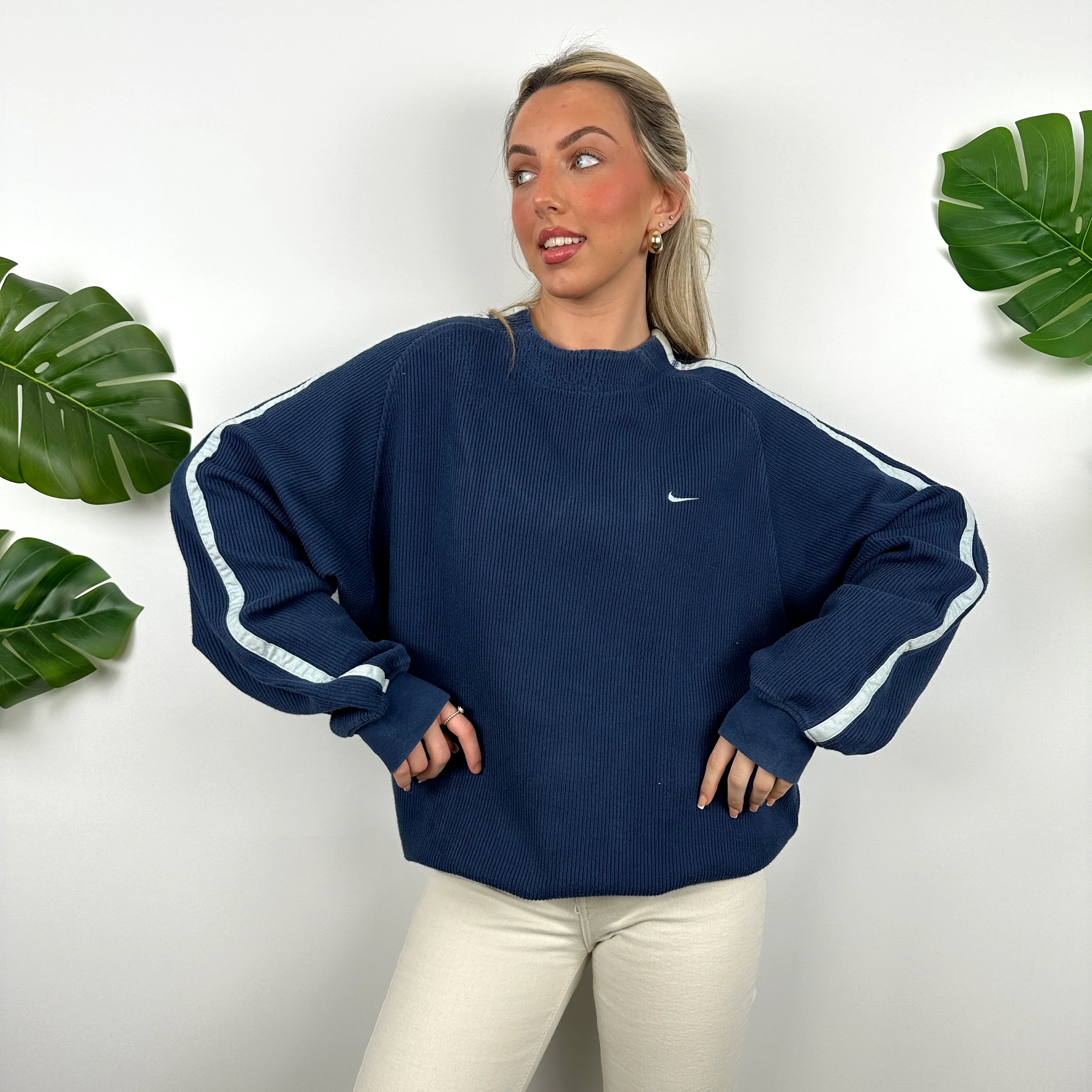 Nike Navy Embroidered Swoosh Sweatshirt (L) - Image 3