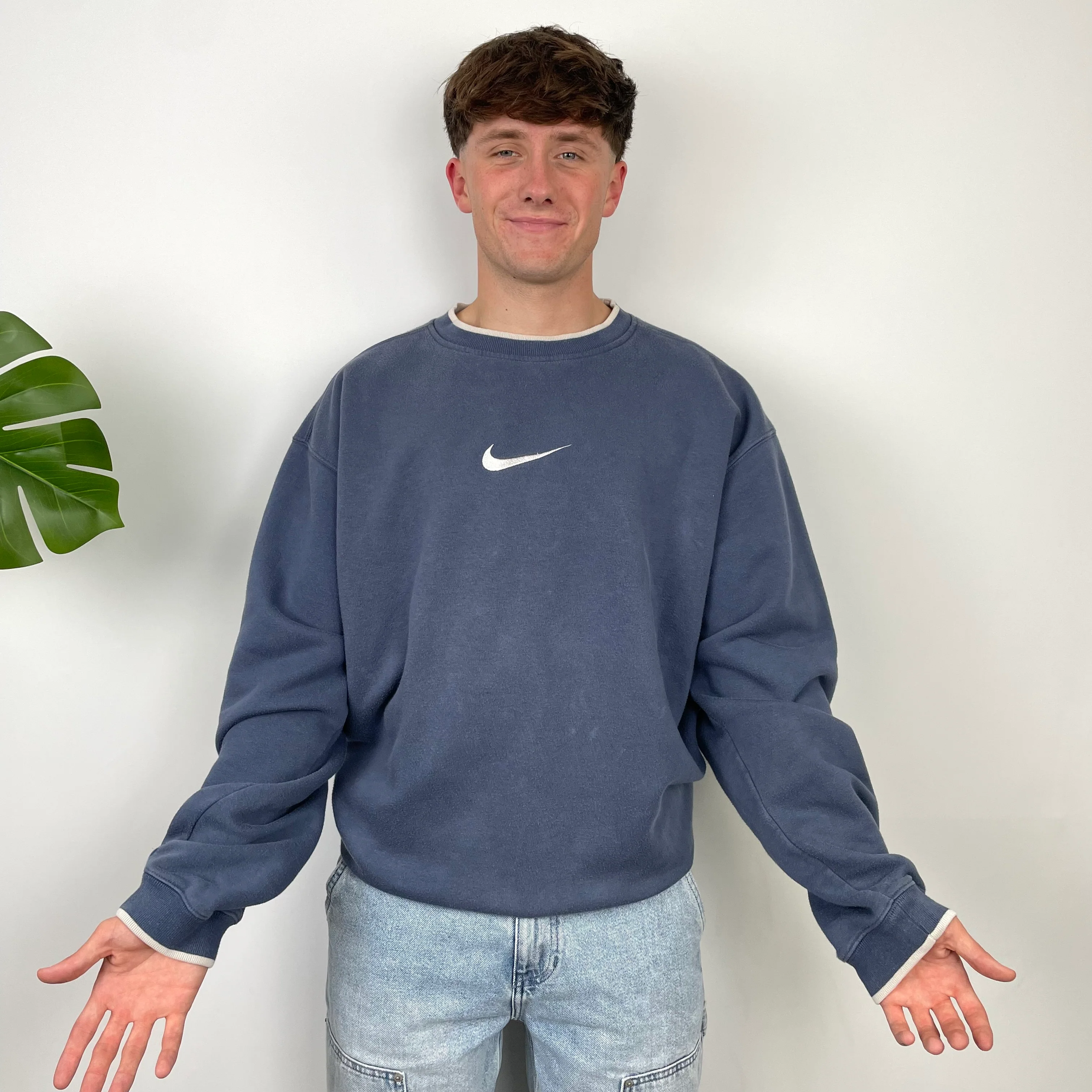 Nike Navy Embroidered Swoosh Sweatshirt (M) - Image 2