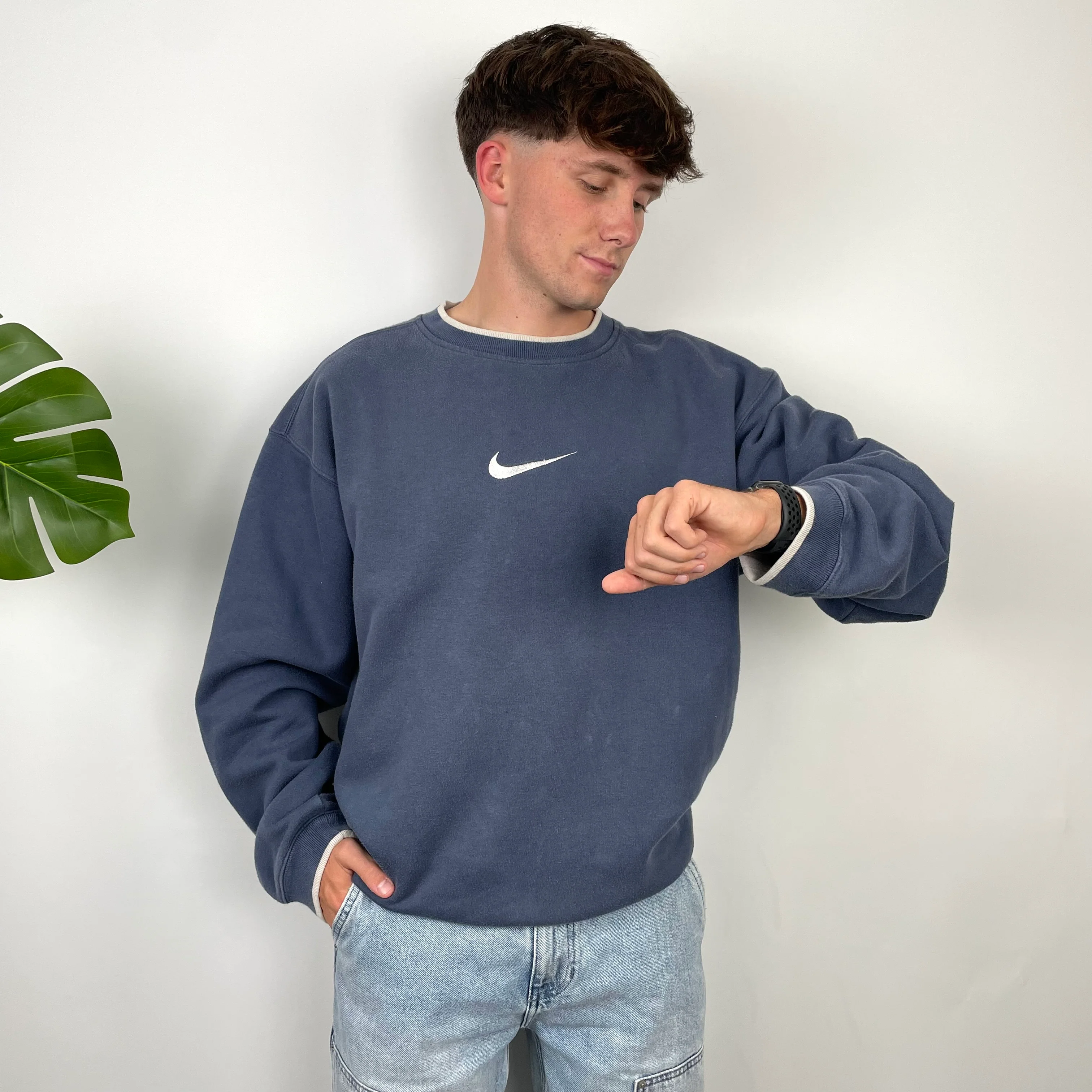 Nike Navy Embroidered Swoosh Sweatshirt (M) - Image 7