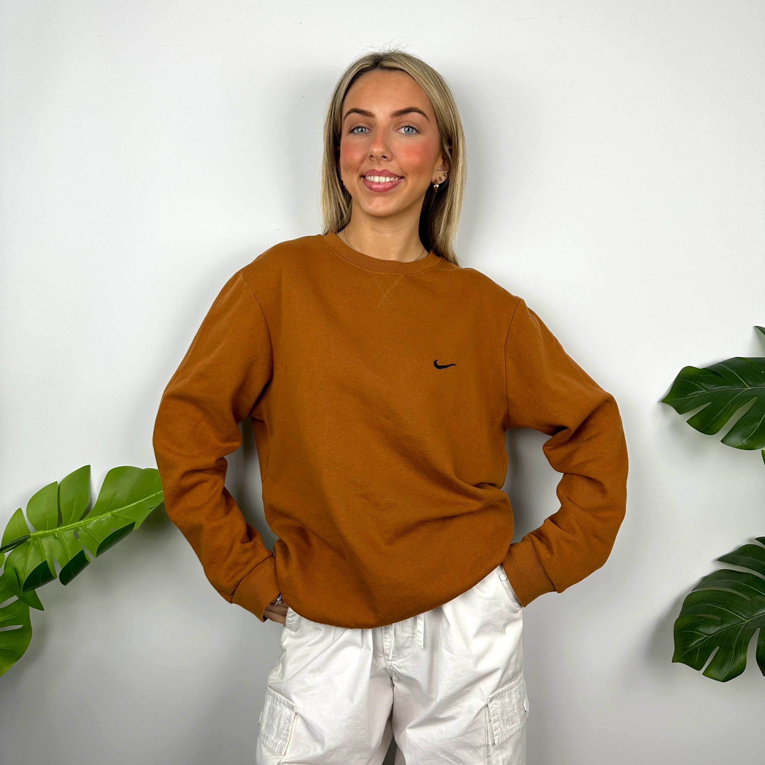 Nike Orange Embroidered Swoosh Sweatshirt (L) - Image 3