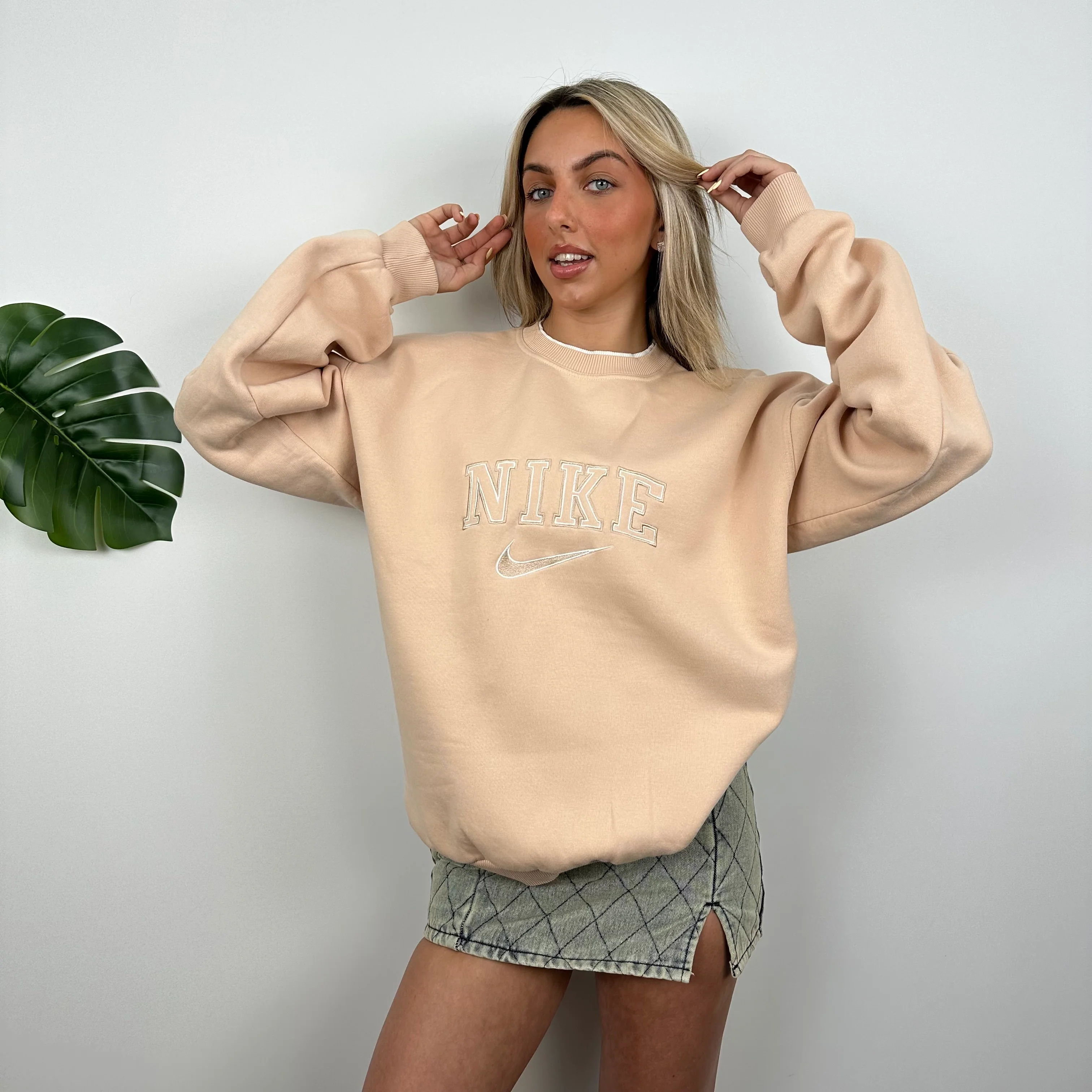 Nike Peach Embroidered Spell Out Sweatshirt (L) - Image 2