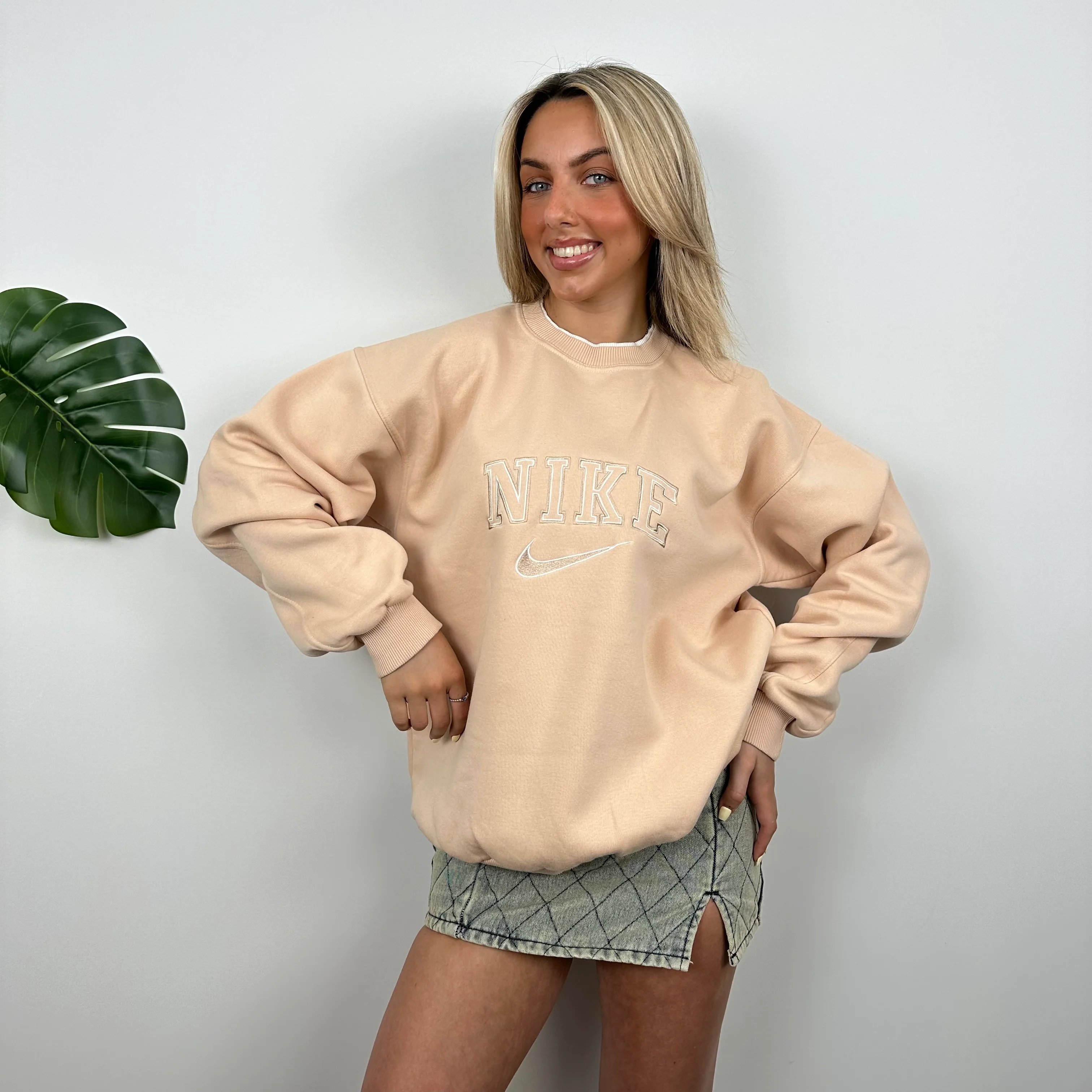Nike Peach Embroidered Spell Out Sweatshirt (L) - Image 3