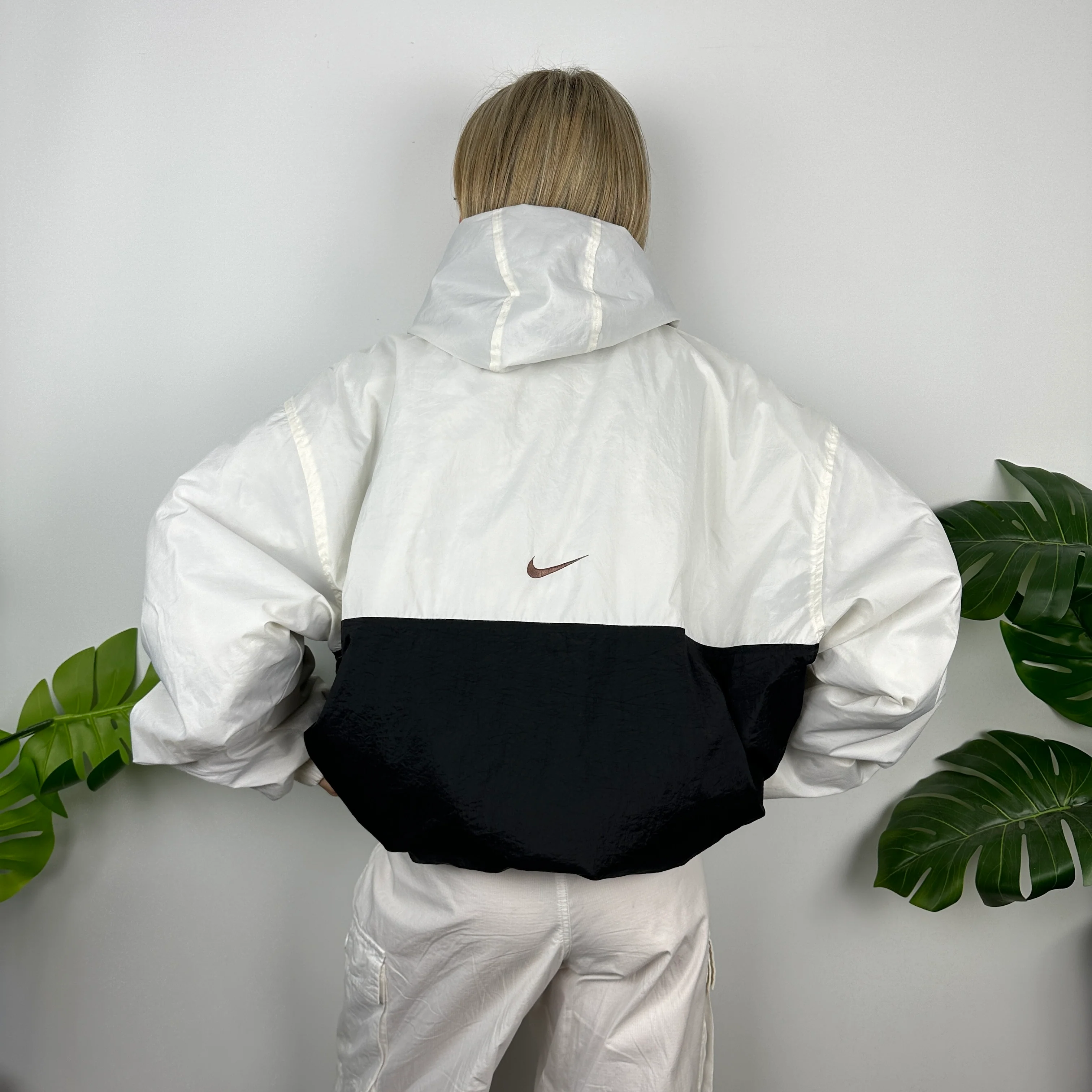 Nike RARE Black & White Embroidered Spell Out Padded Jacket (XXL) - Image 3