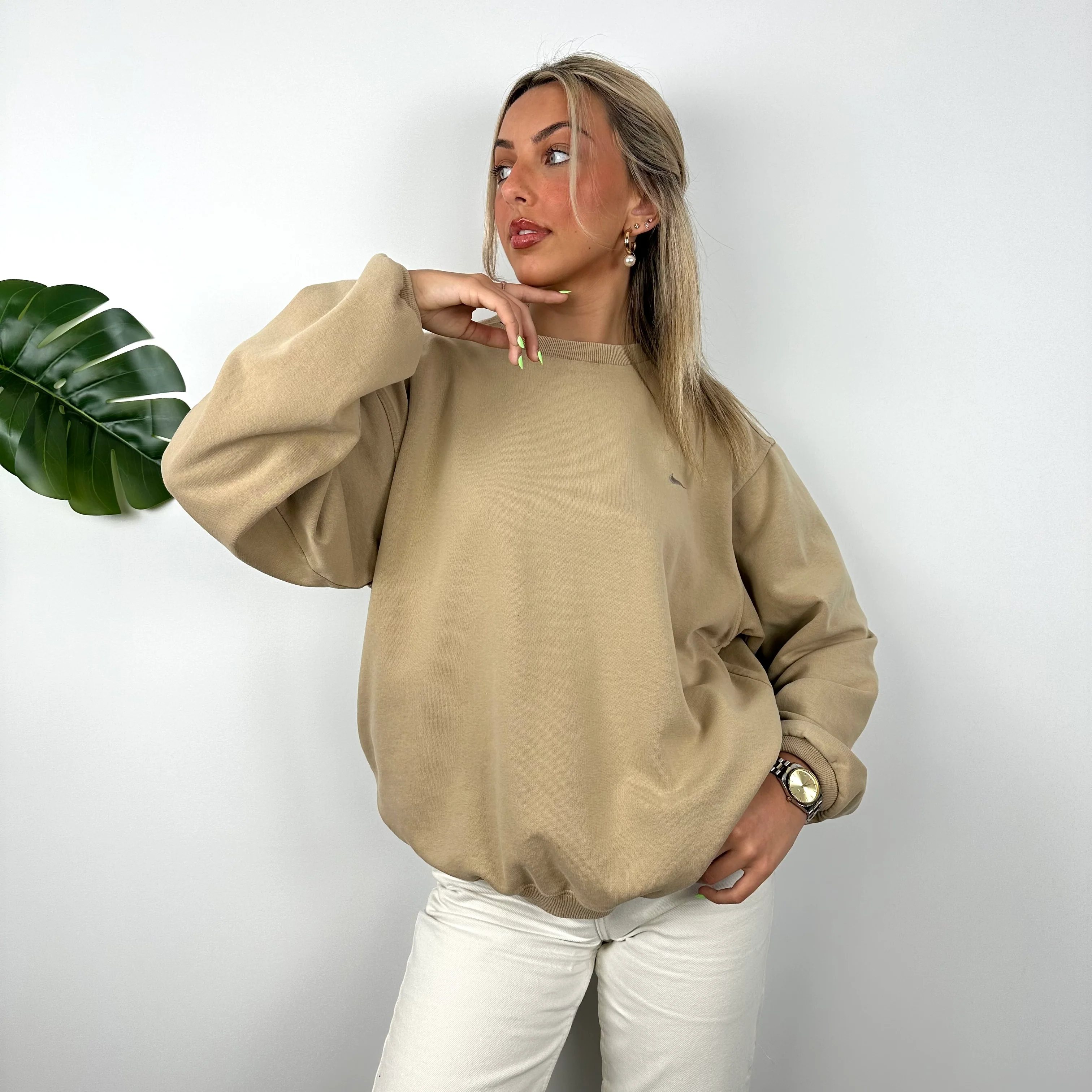 Nike RARE Coffee Embroidered Swoosh Sweatshirt (M) - Image 4