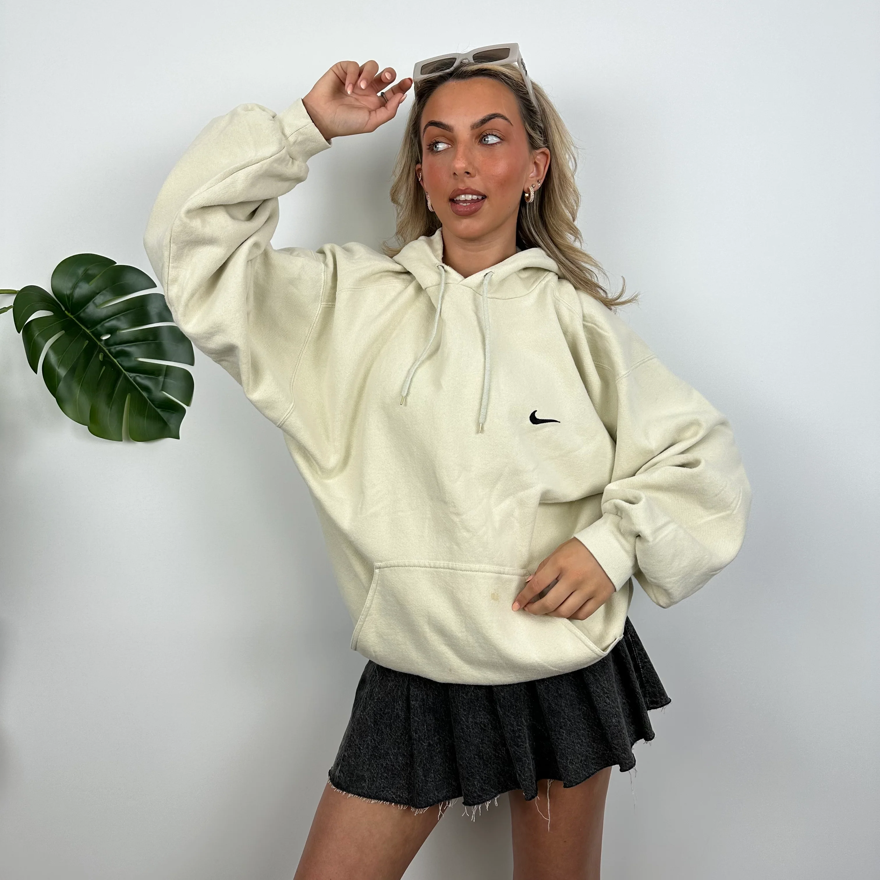 Nike RARE Cream Embroidered Swoosh Hoodie (XL) - Image 3