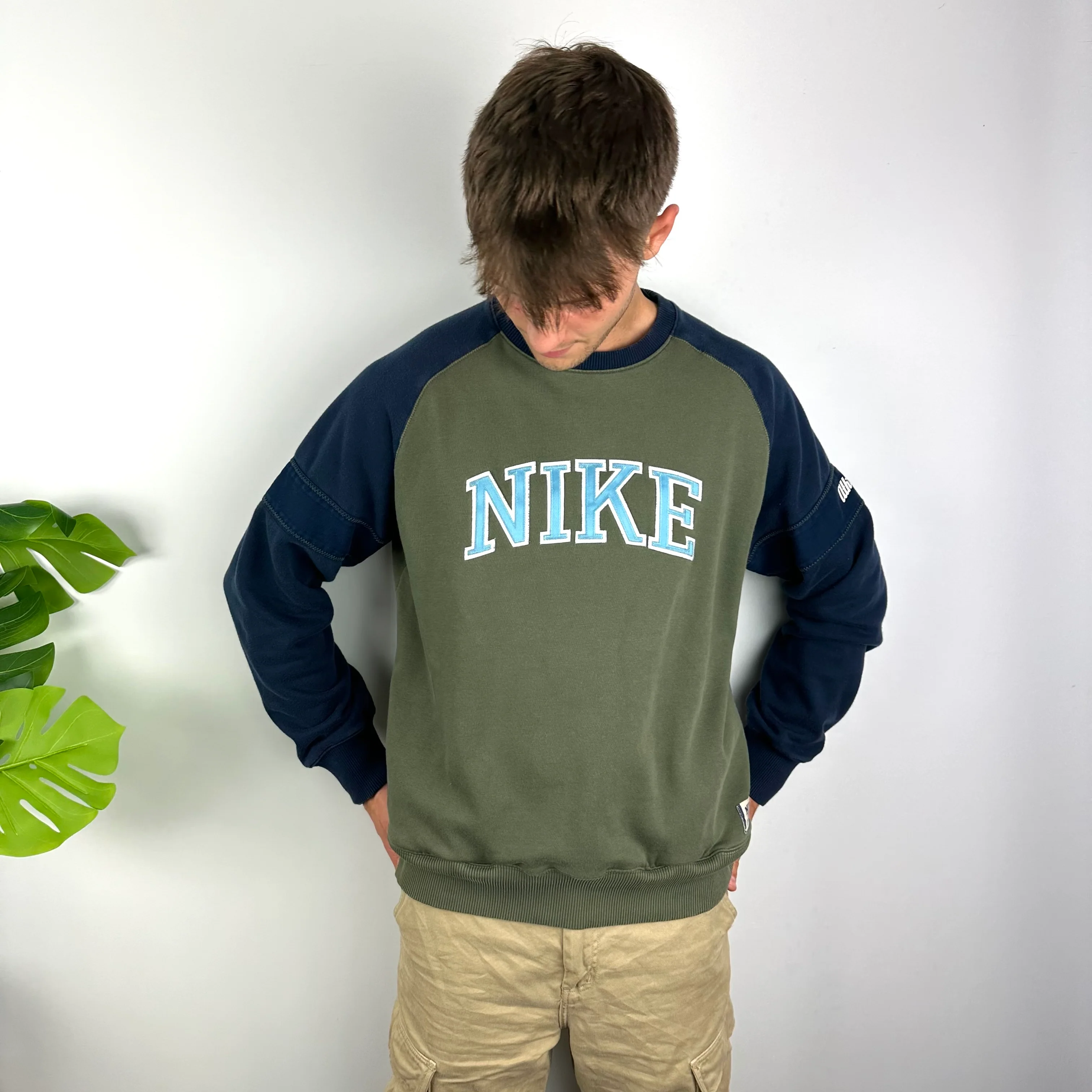 Nike RARE Green Embroidered Spell Out Sweatshirt (M) - Image 4