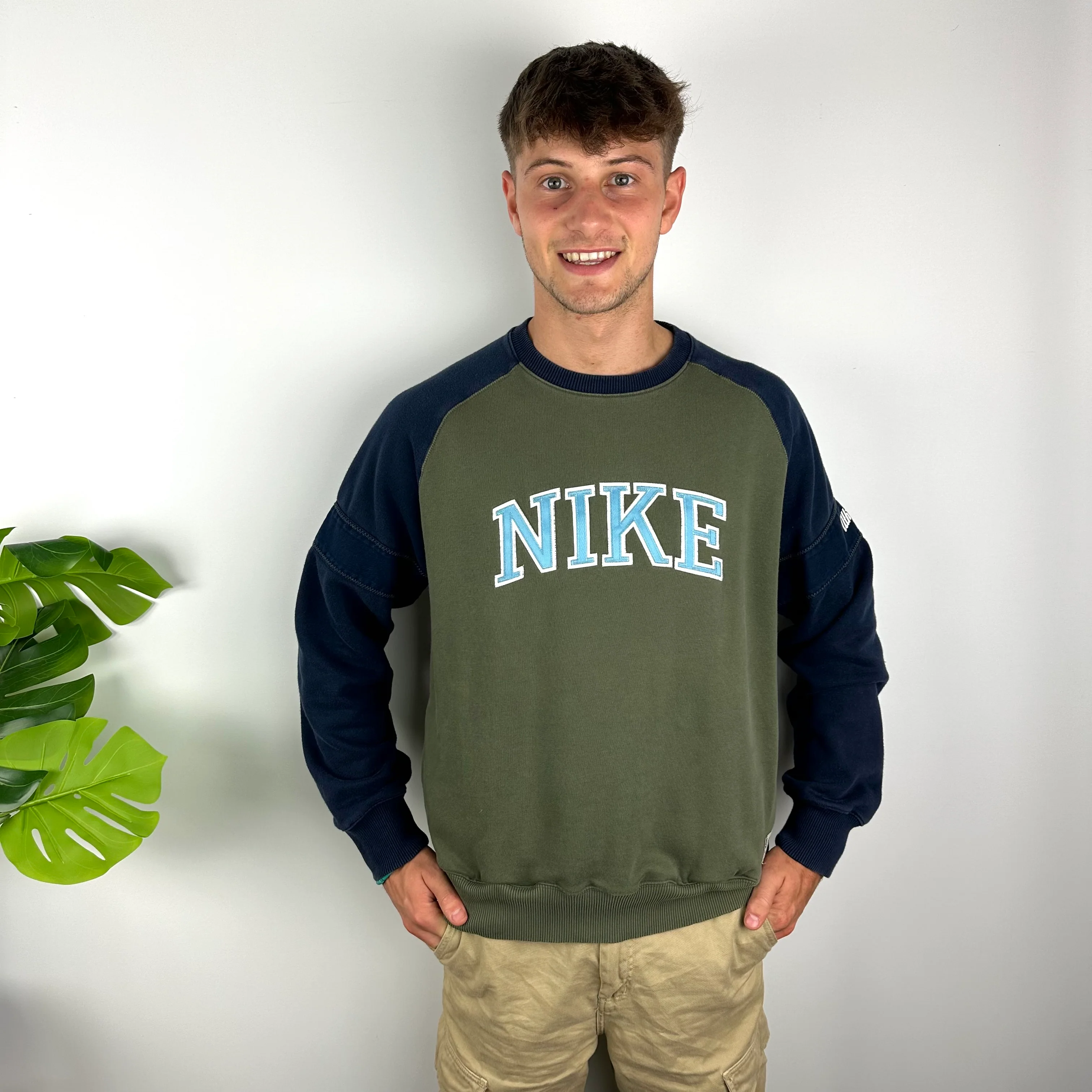 Nike RARE Green Embroidered Spell Out Sweatshirt (M) - Image 6
