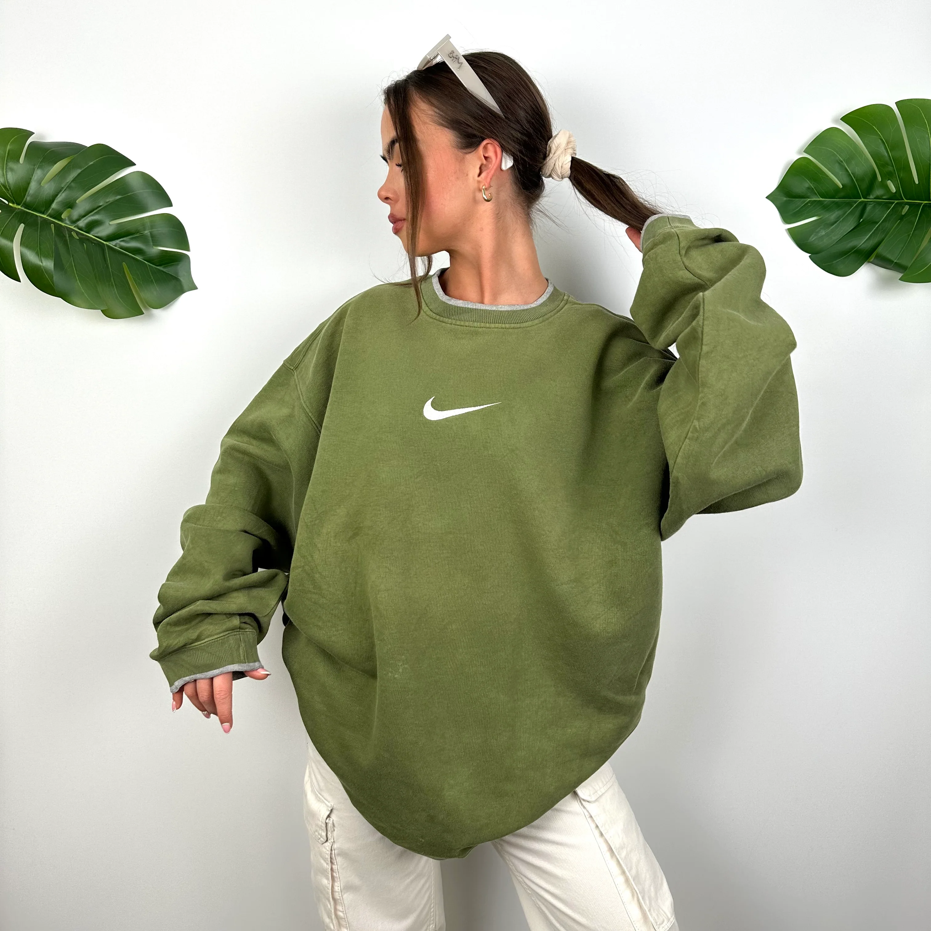 Nike RARE Green Embroidered Swoosh Sweatshirt (XXL) - Image 4