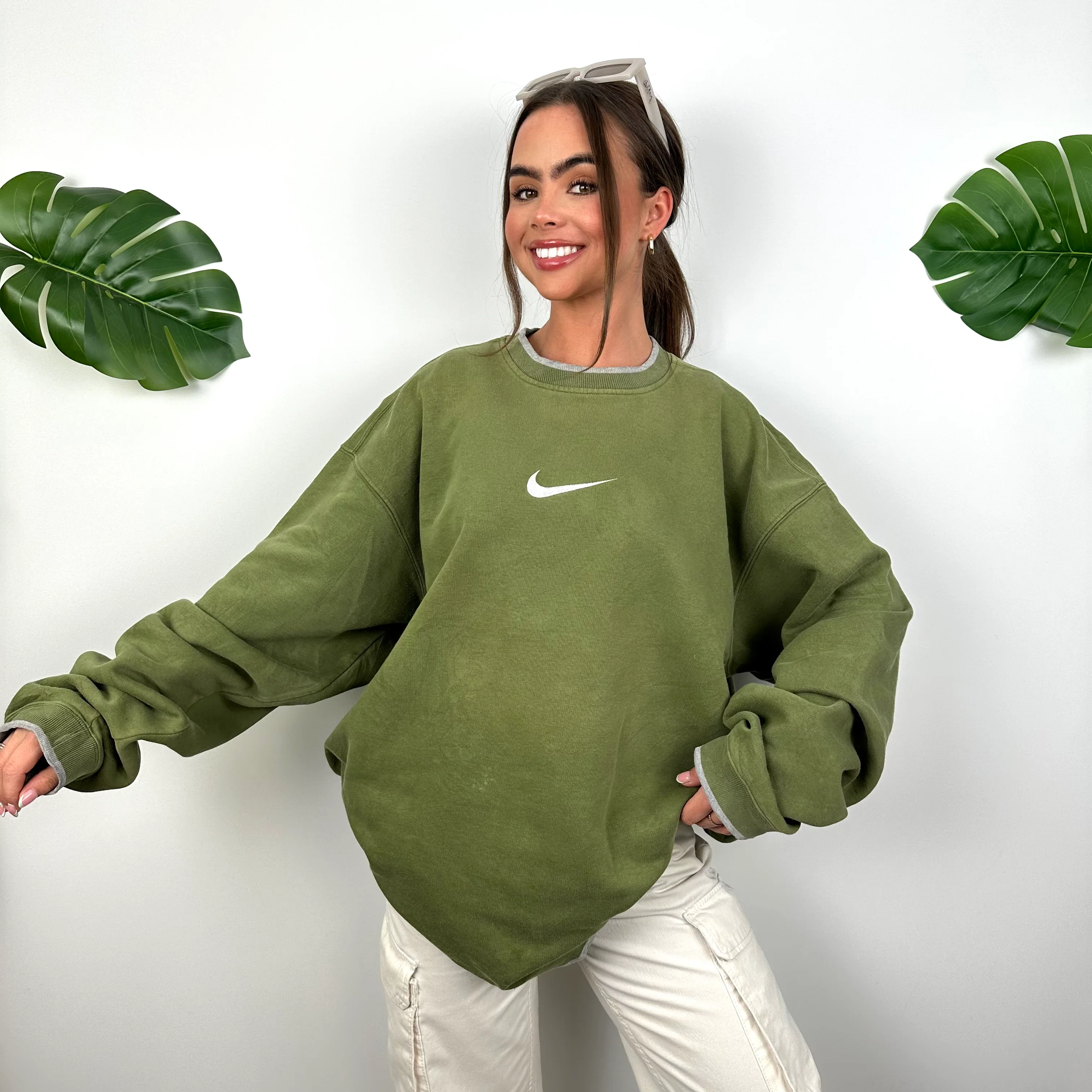 Nike RARE Green Embroidered Swoosh Sweatshirt (XXL) - Image 6