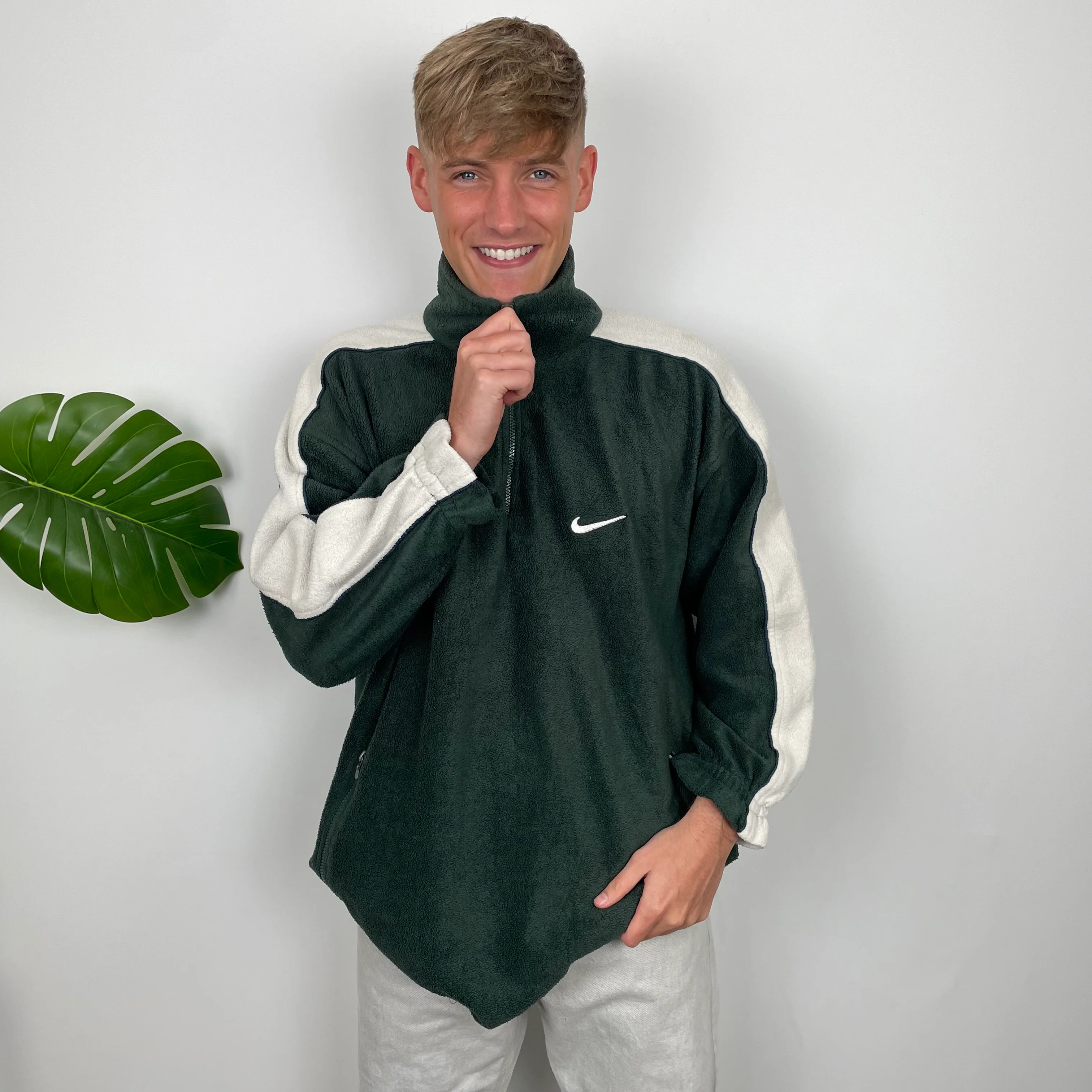 Nike RARE Green Embroidered Swoosh Teddy Bear Fleece Quarter Zip Sweatshirt (XL) - Image 4
