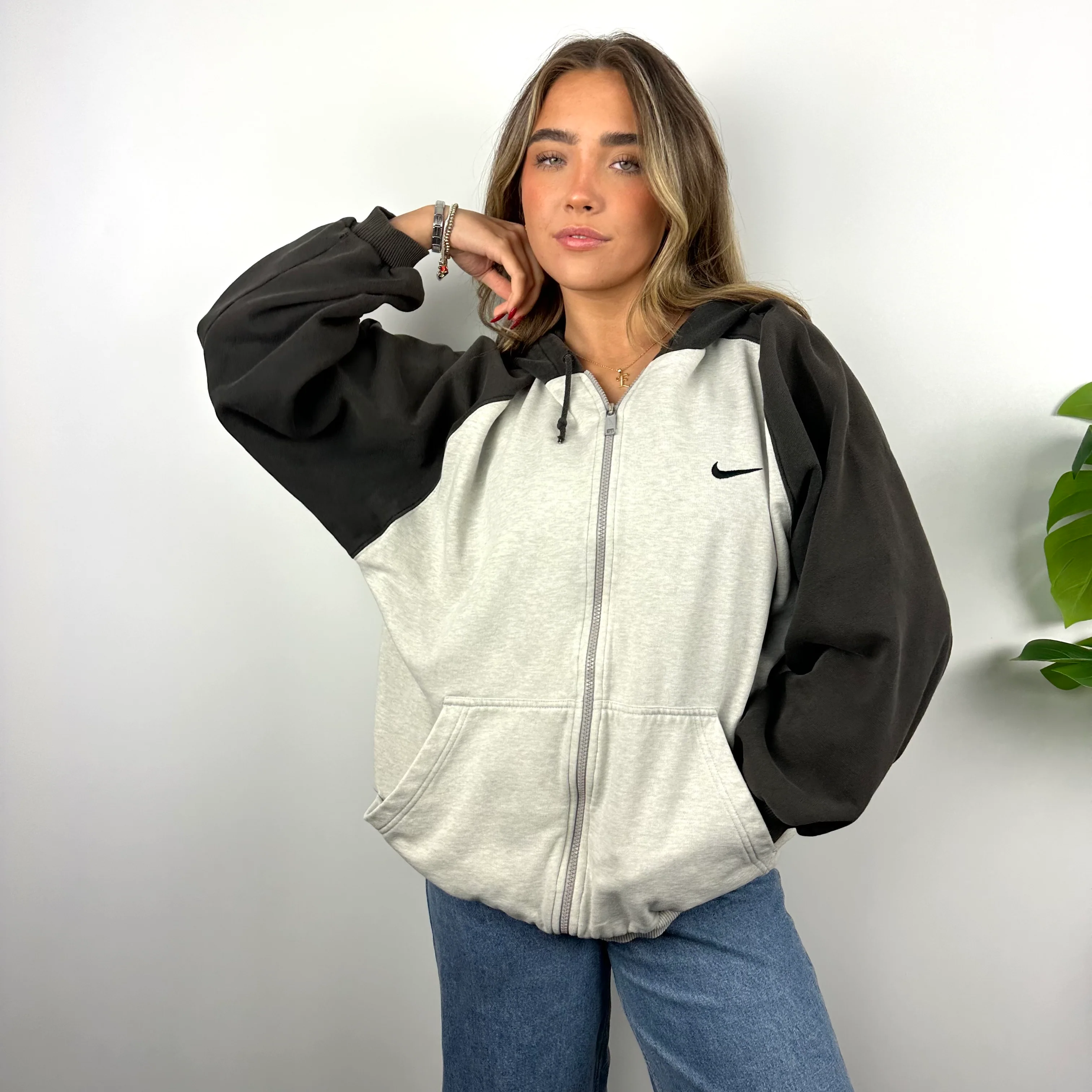 Nike RARE Grey Embroidered Spell Out Zip Up Hoodie Jacket (L) - Image 4