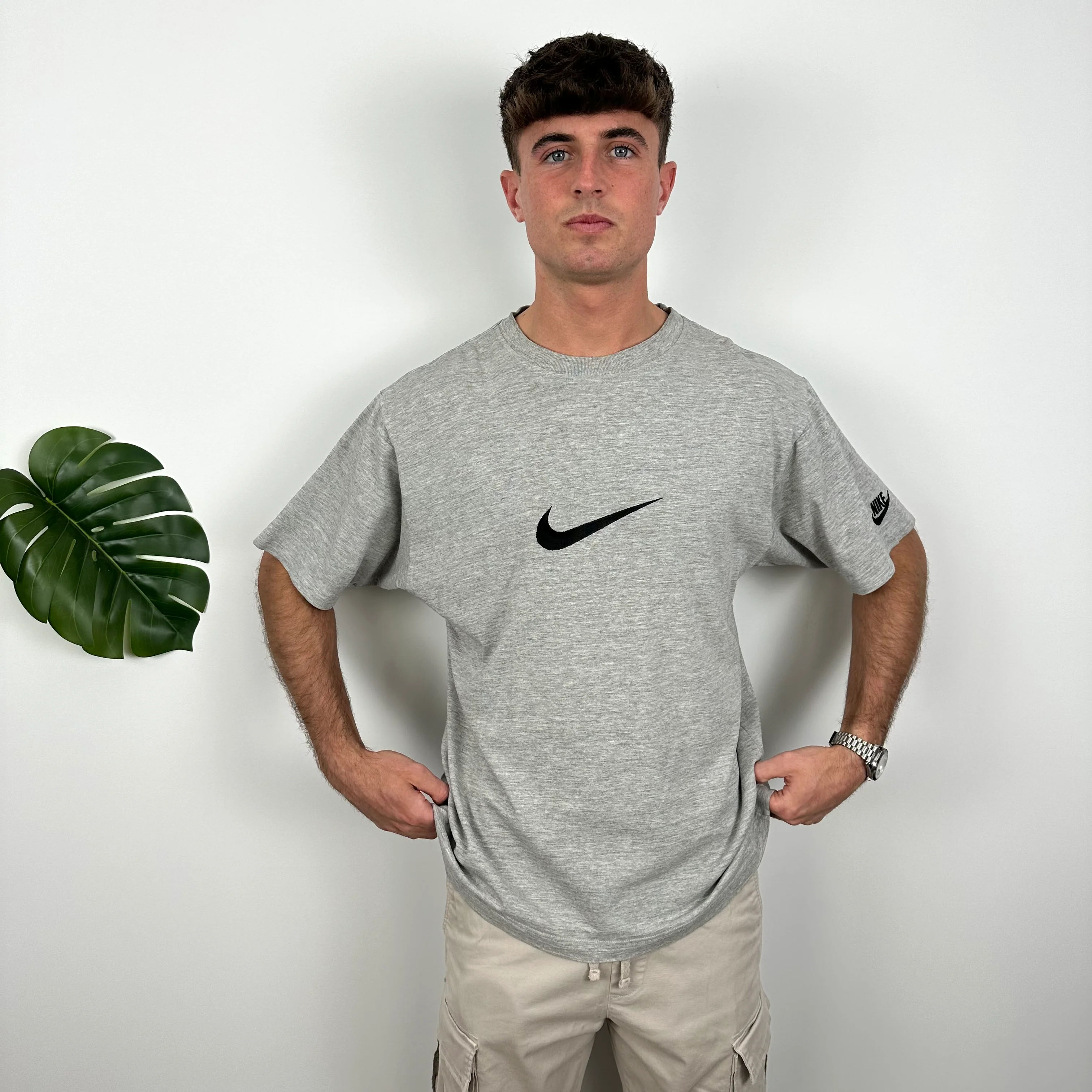 Nike RARE Grey Embroidered Swoosh T Shirt (M) - Image 4