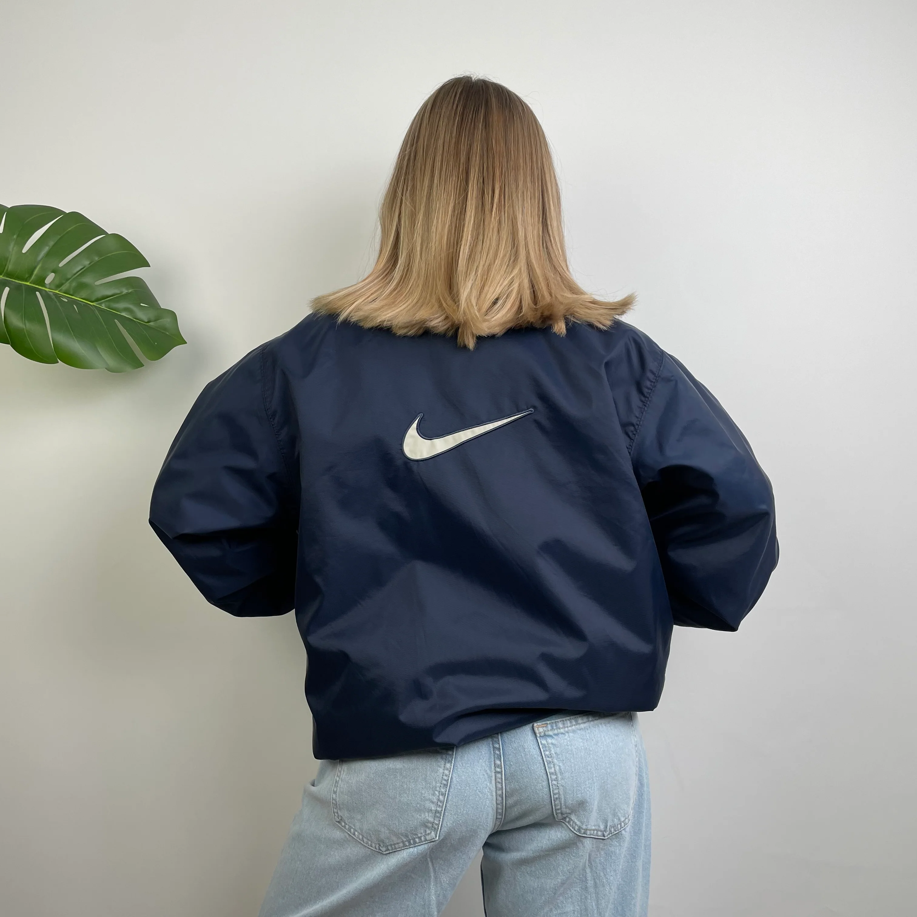 Nike RARE Navy Embroidered Swoosh Padded Jacket (M)