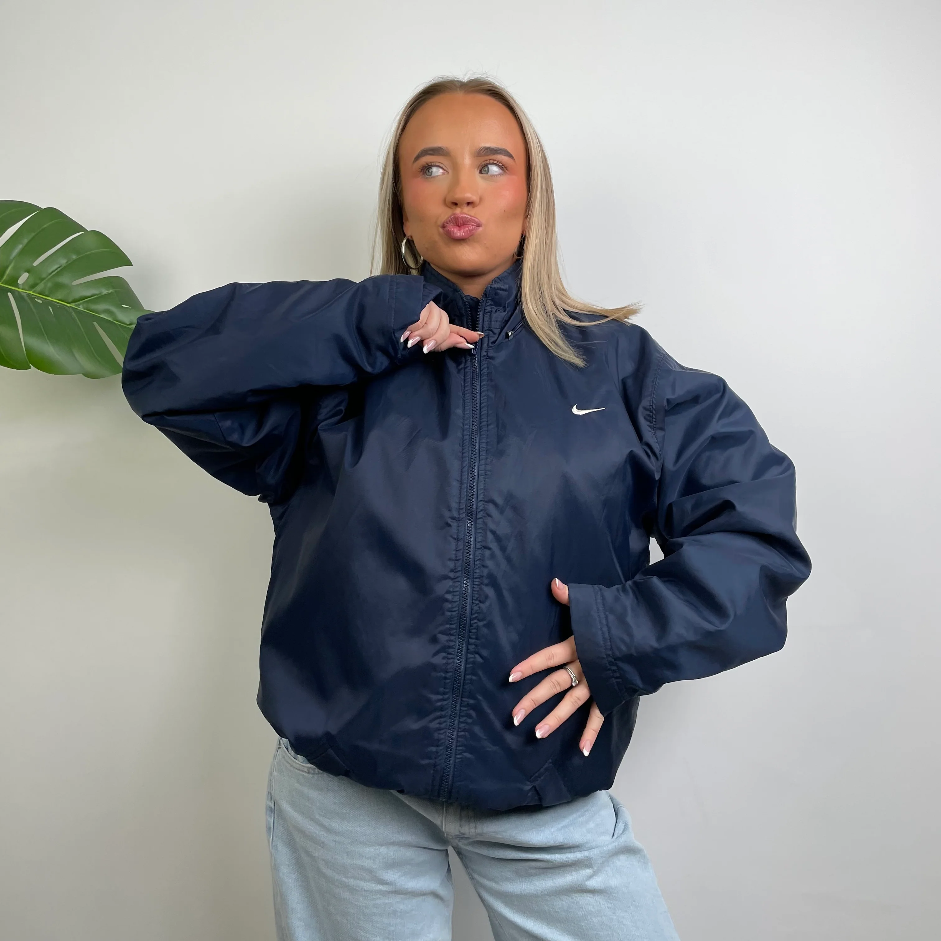 Nike RARE Navy Embroidered Swoosh Padded Jacket (M) - Image 6
