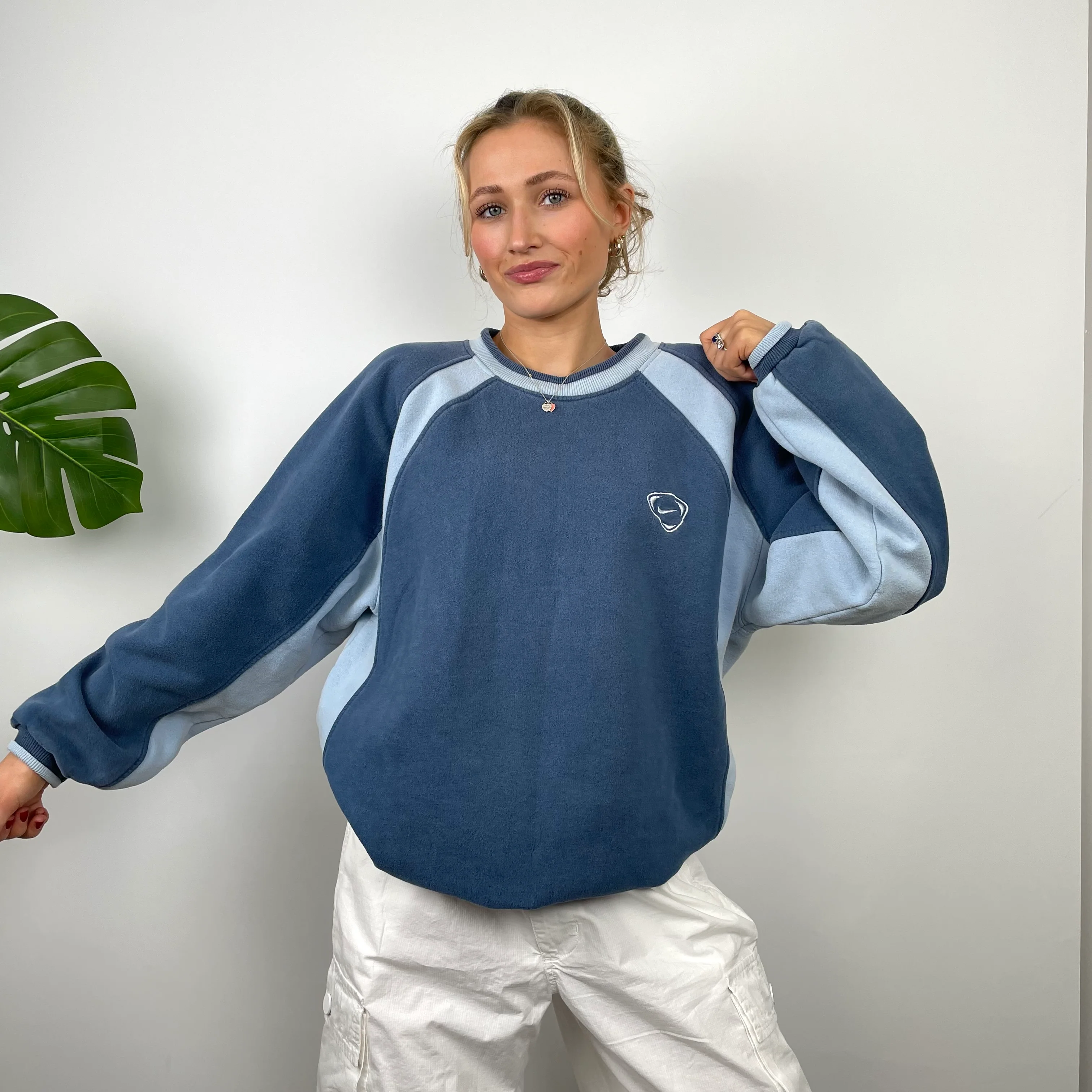 Nike RARE Navy Embroidered Swoosh Sweatshirt (L)