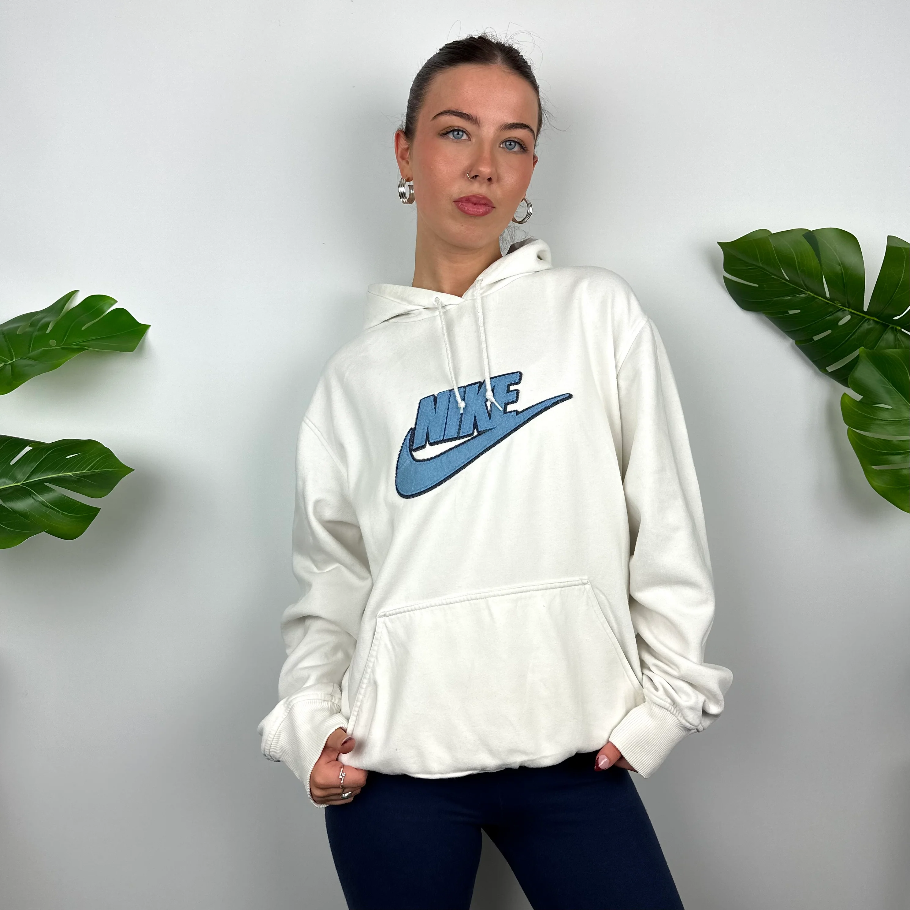 Nike RARE White Embroidered Spell Out Hoodie (L) - Image 6