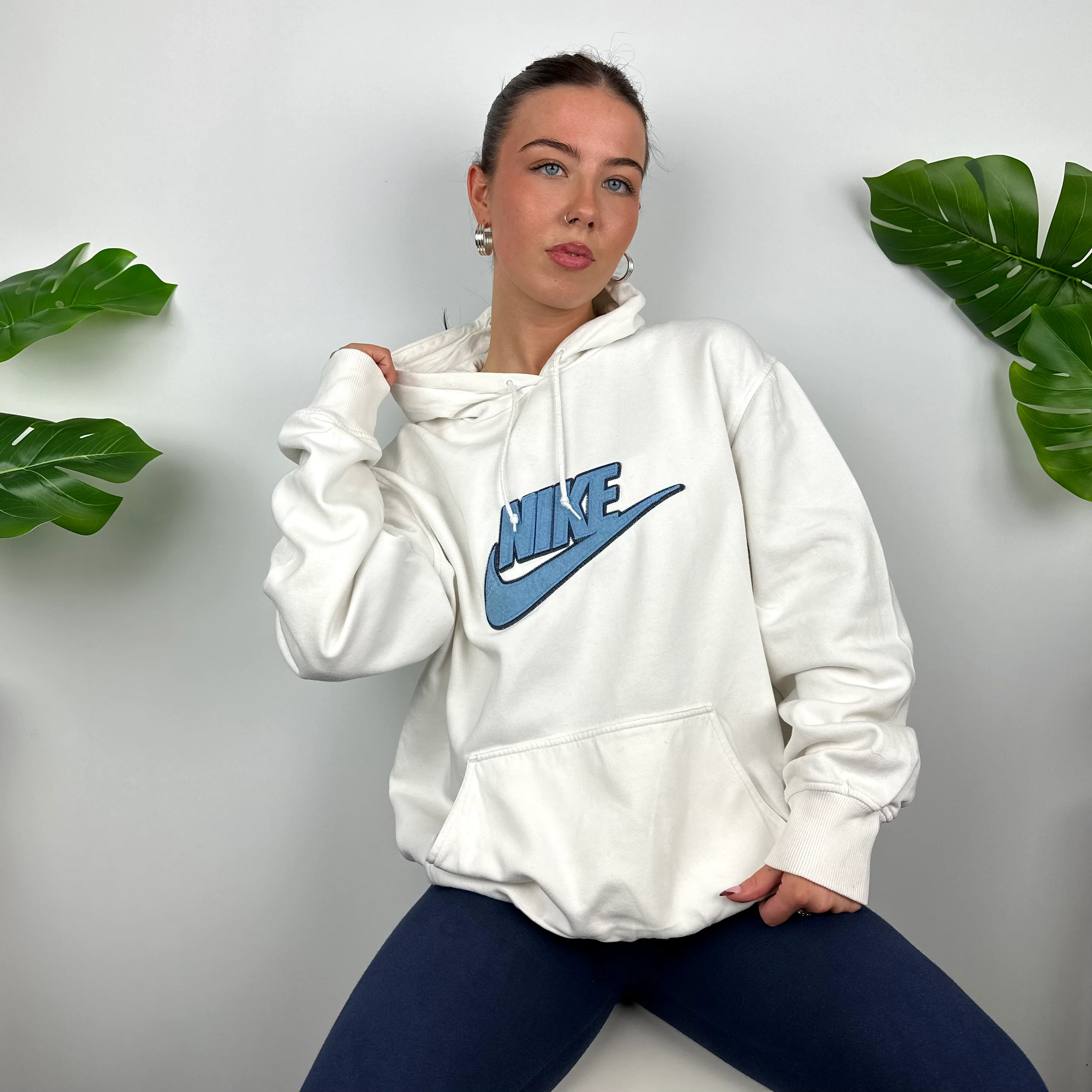 Nike RARE White Embroidered Spell Out Hoodie (L) - Image 8