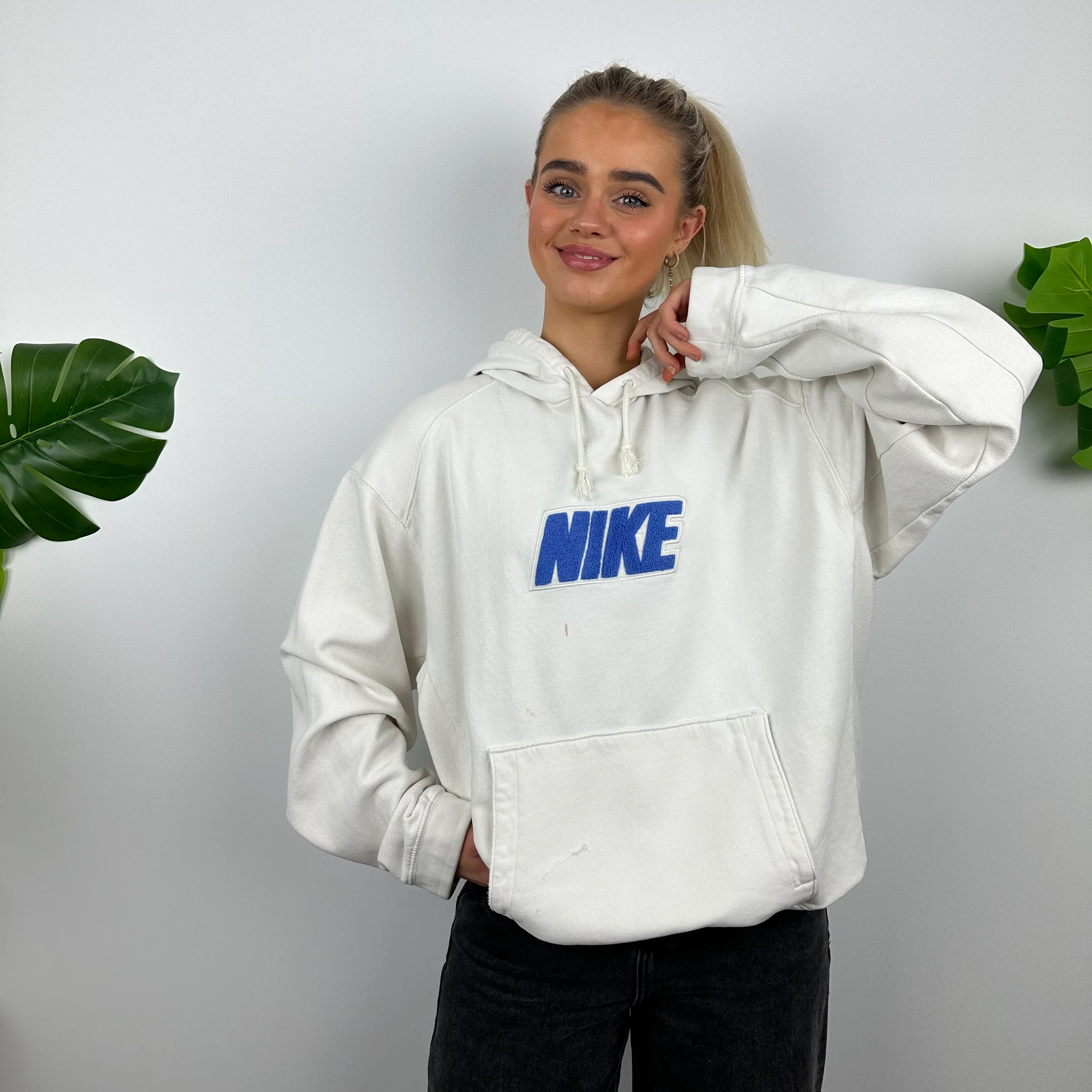 Nike RARE White Embroidered Spell Out Hoodie (L) - Image 5