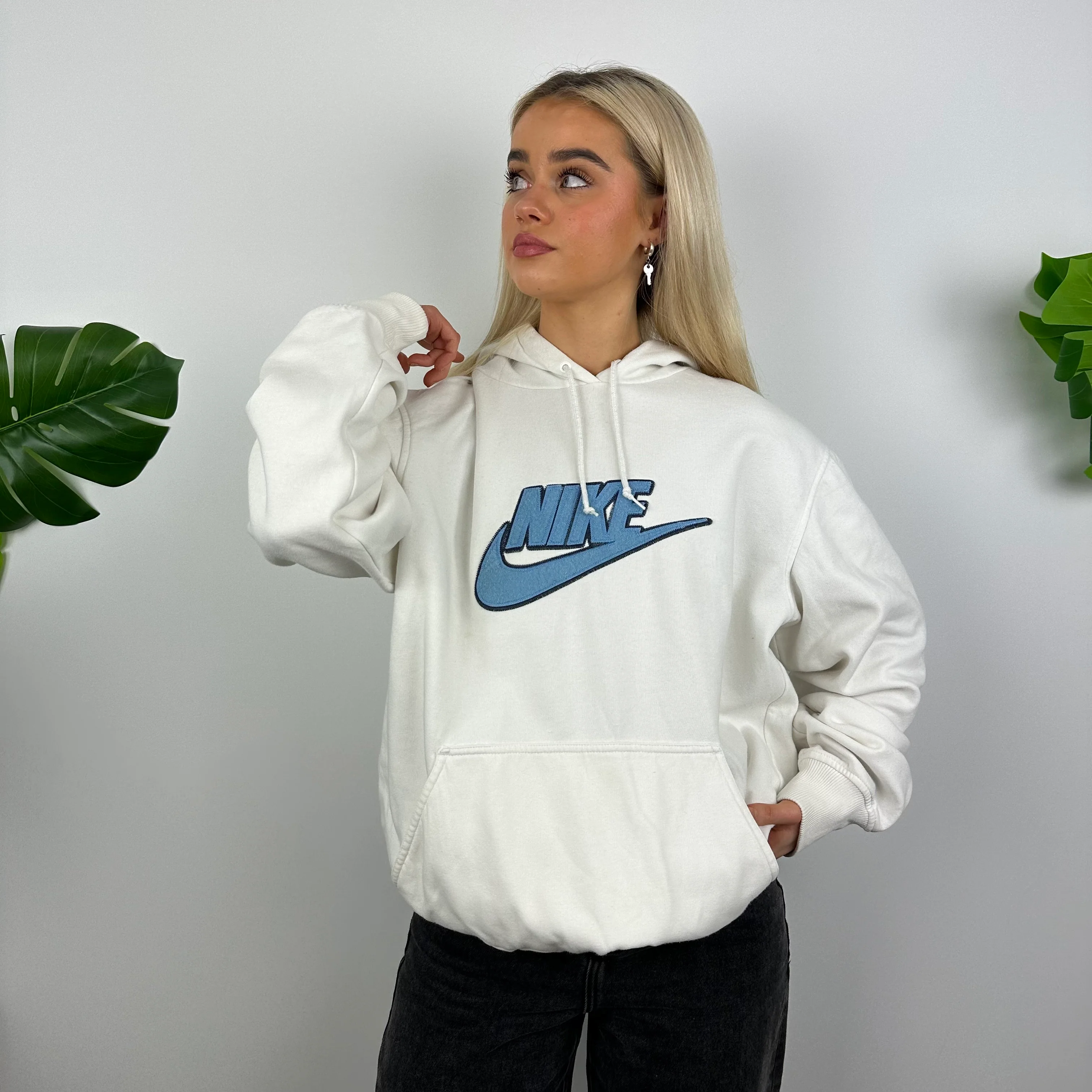 Nike RARE White Embroidered Spell Out Hoodie (L) - Image 3