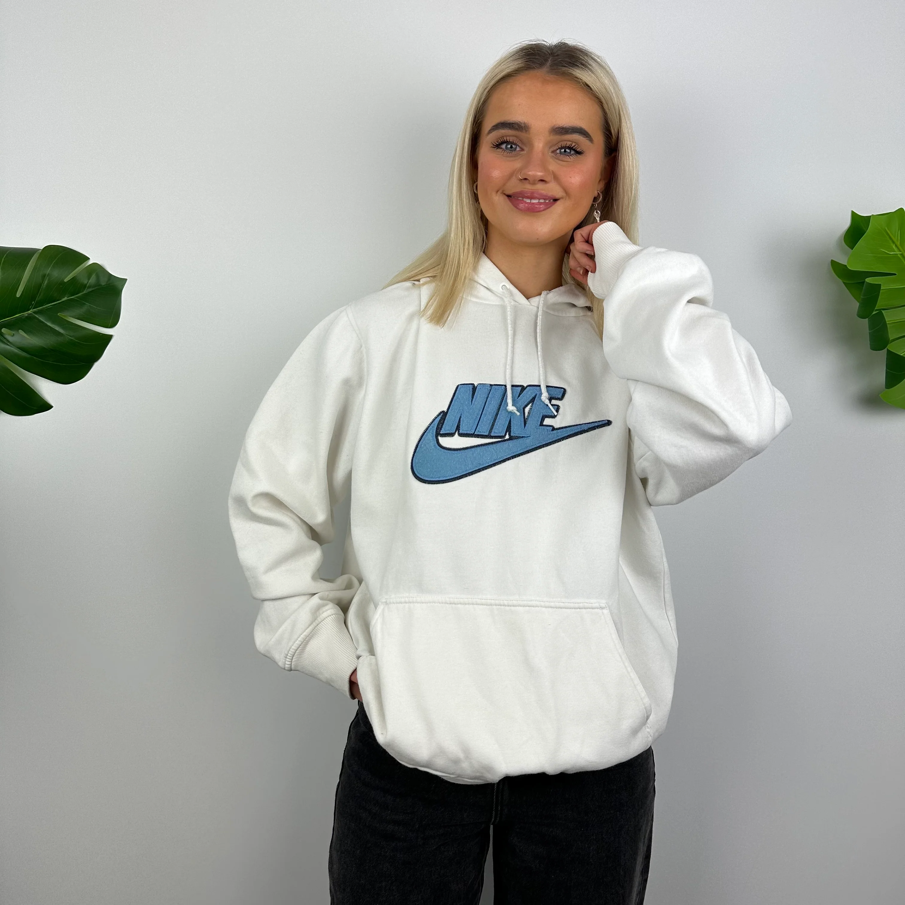 Nike RARE White Embroidered Spell Out Hoodie (L) - Image 7