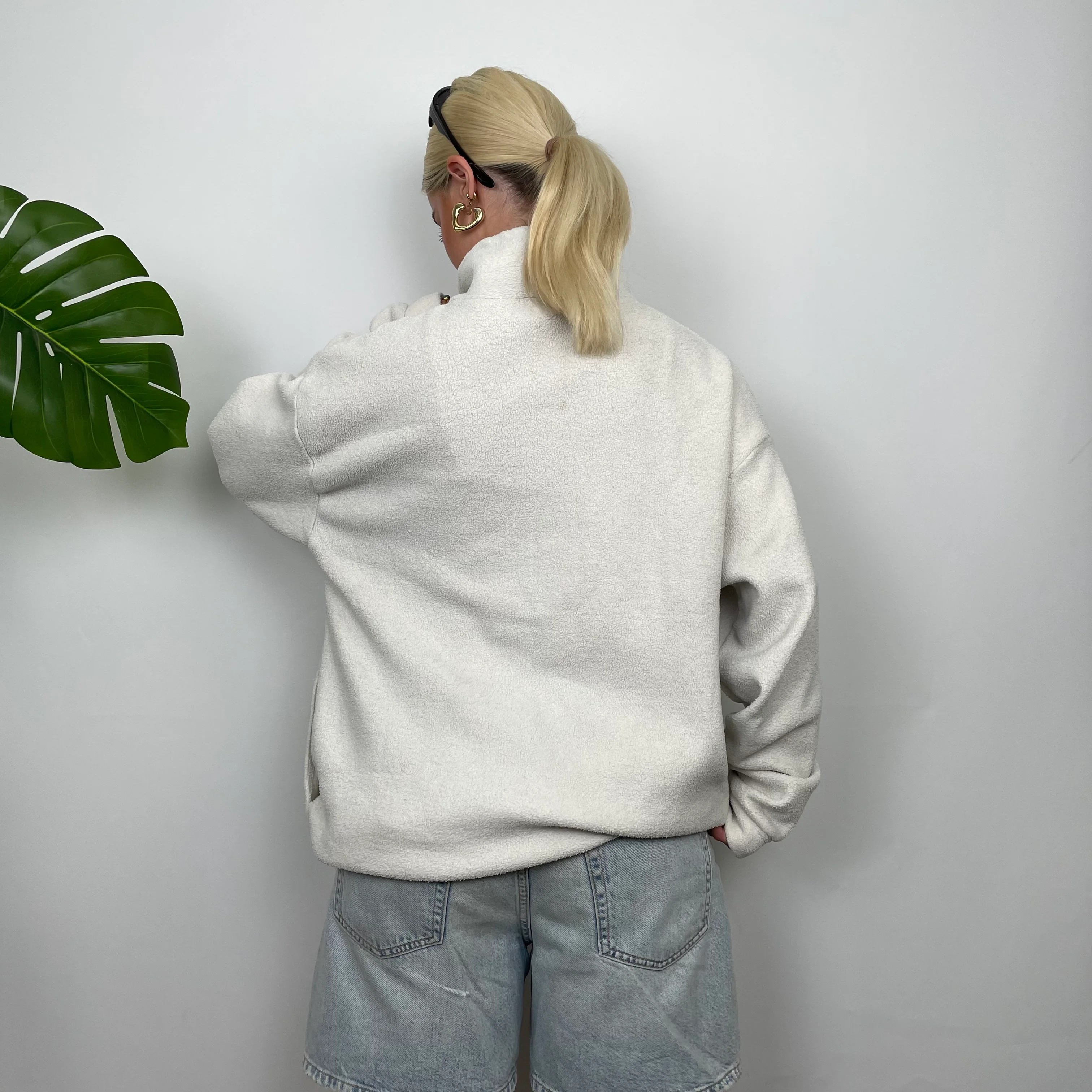 Nike RARE White Embroidered Spell Out Teddy Bear Fleece Quarter Zip Sweatshirt (M) - Image 7