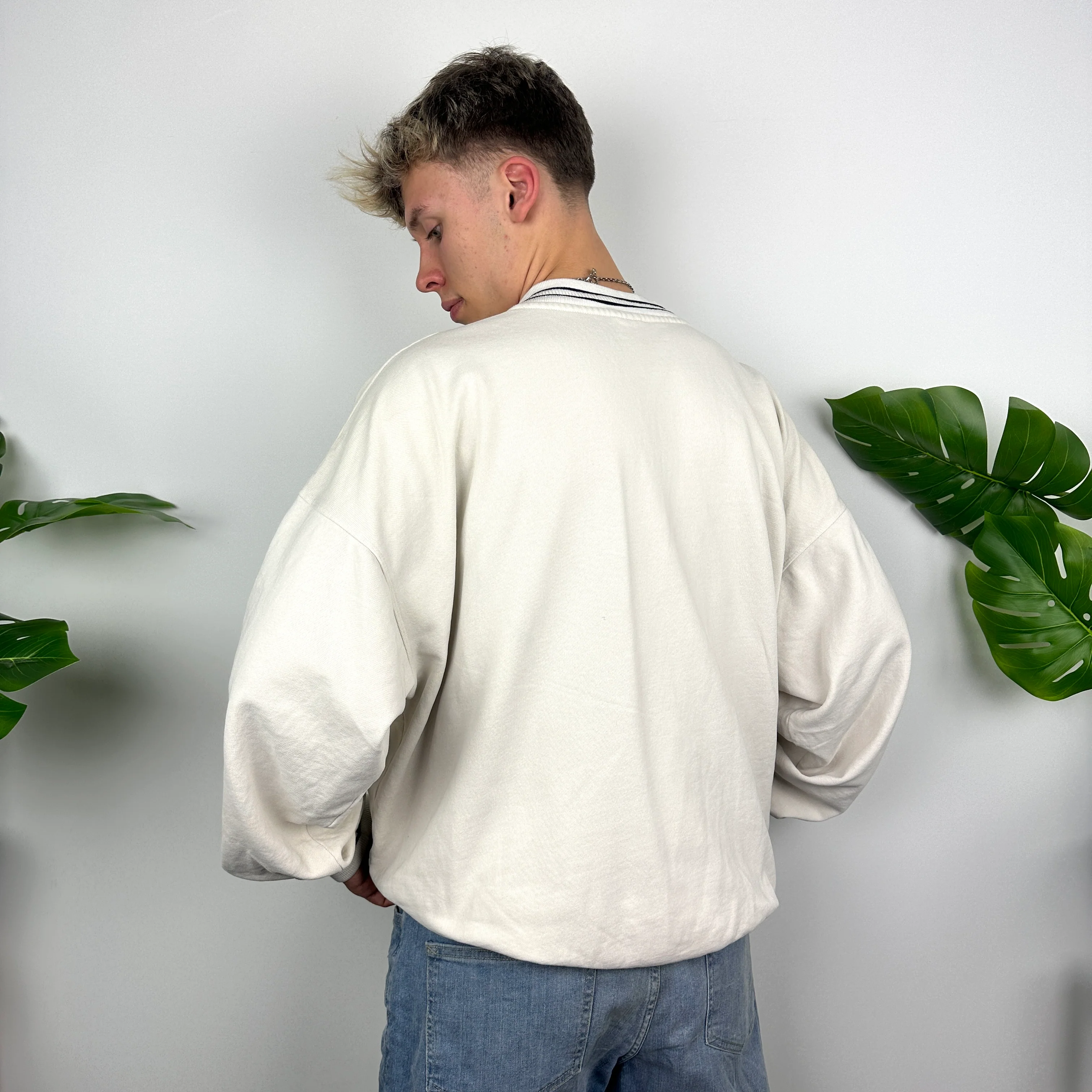 Nike RARE White Embroidered Swoosh Sweatshirt (XL) - Image 6
