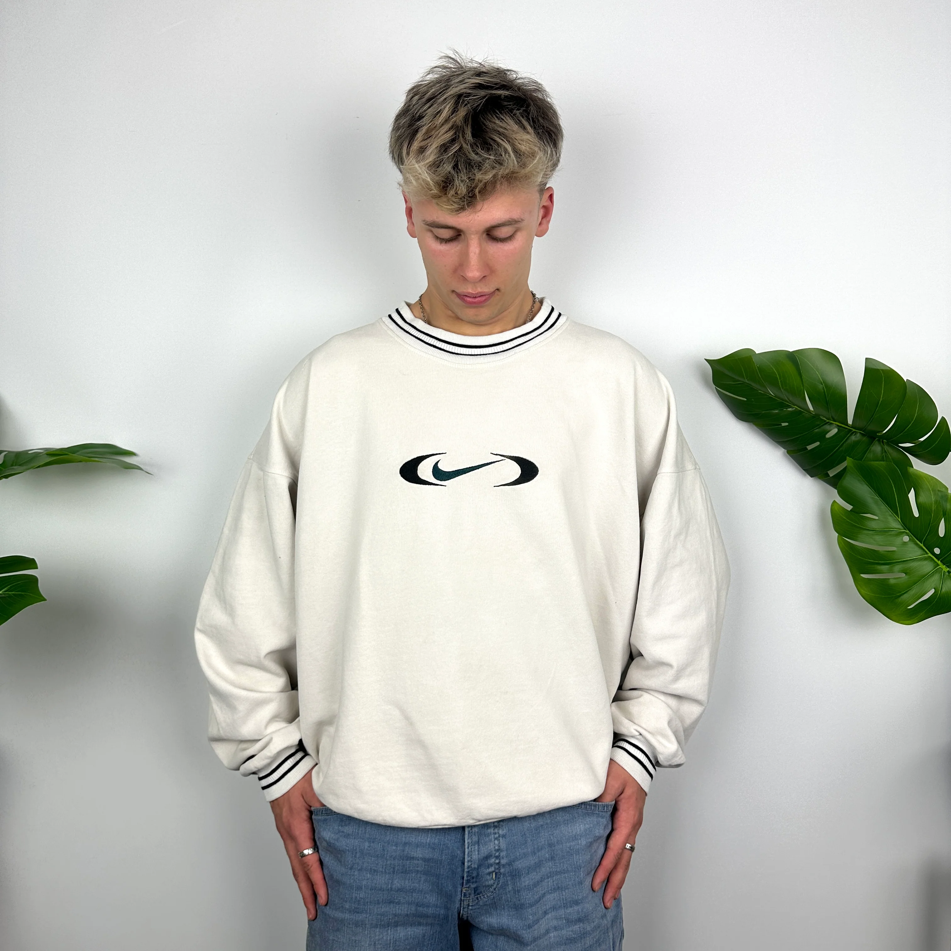 Nike RARE White Embroidered Swoosh Sweatshirt (XL) - Image 8
