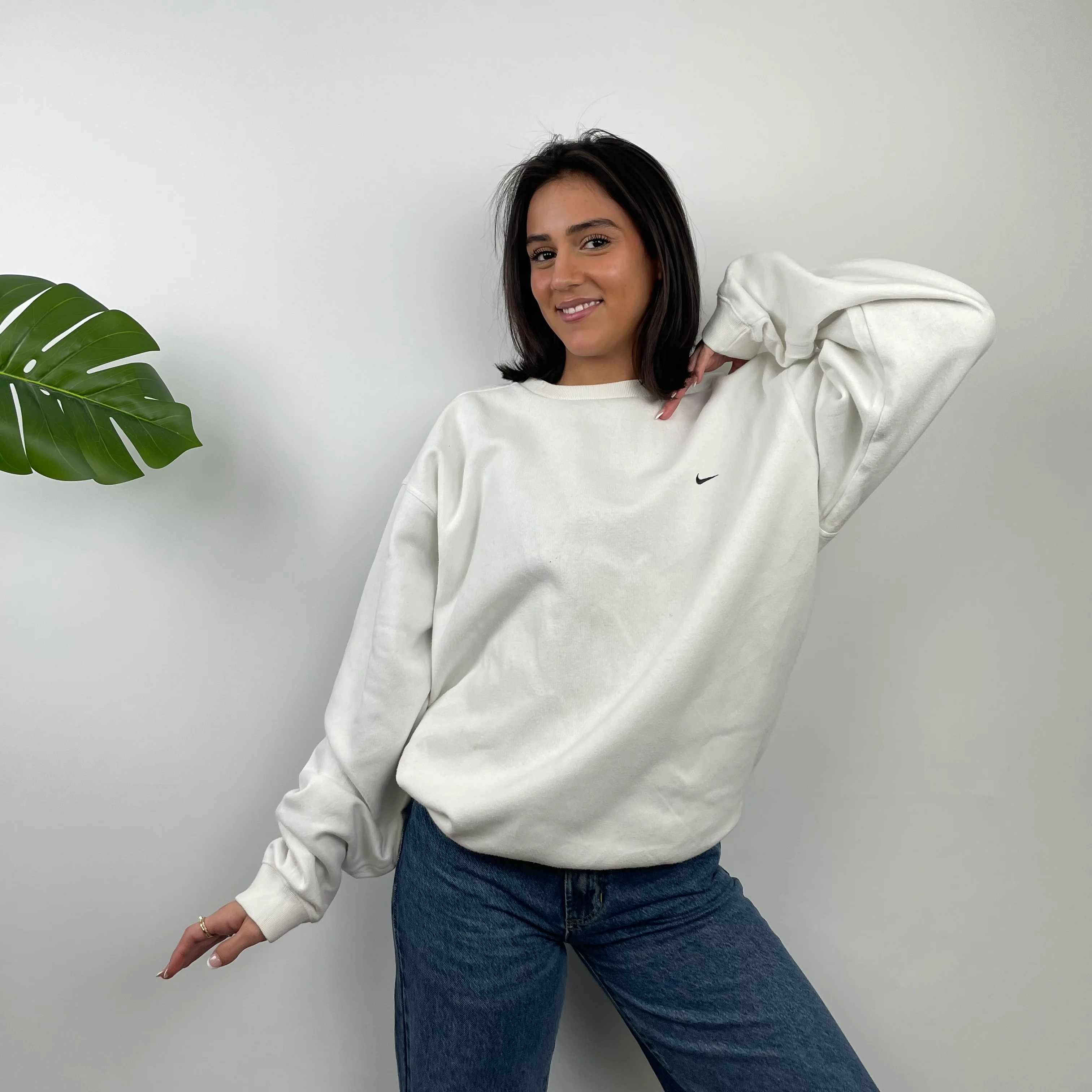 Nike RARE White Embroidered Swoosh Sweatshirt (L) - Image 3