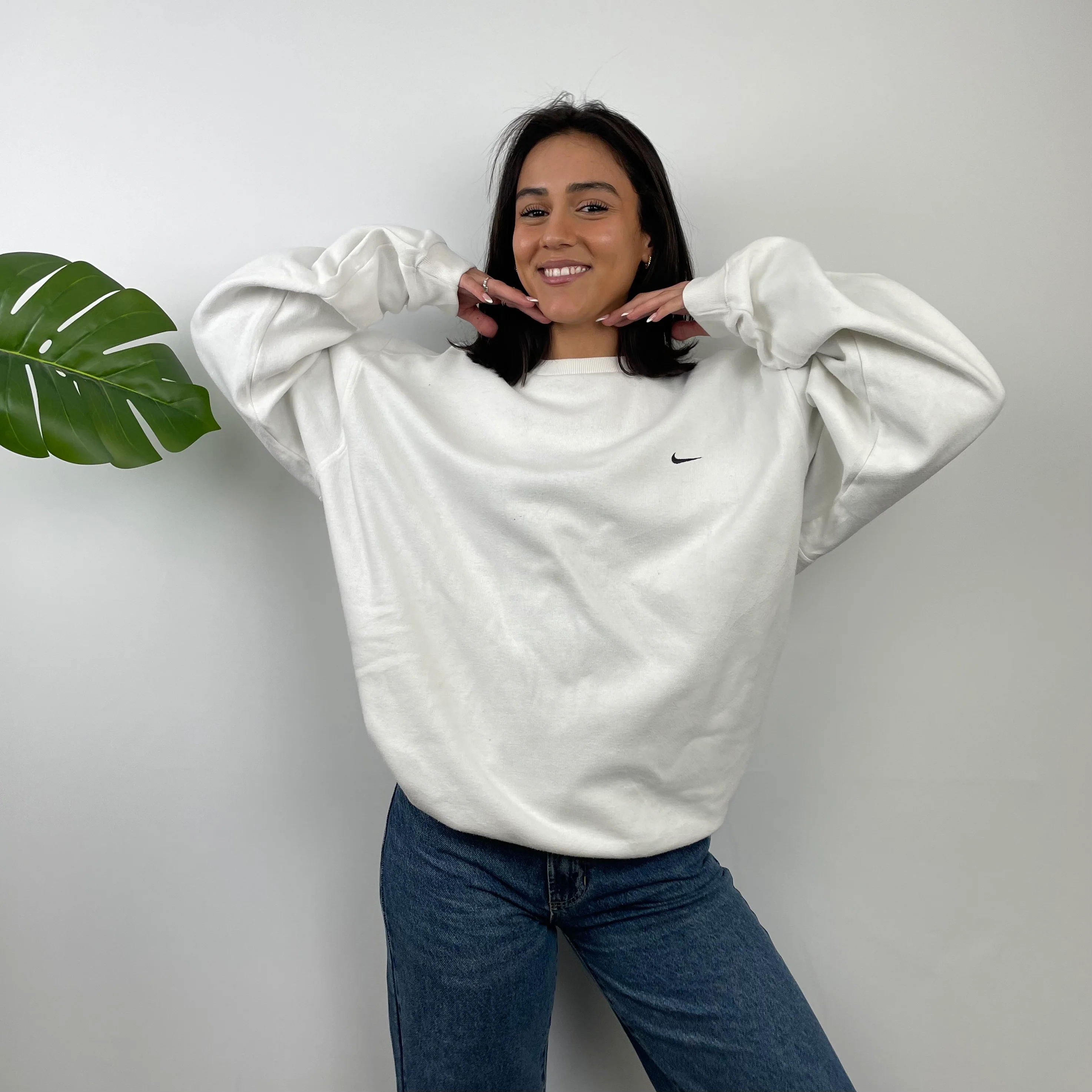 Nike RARE White Embroidered Swoosh Sweatshirt (L) - Image 4